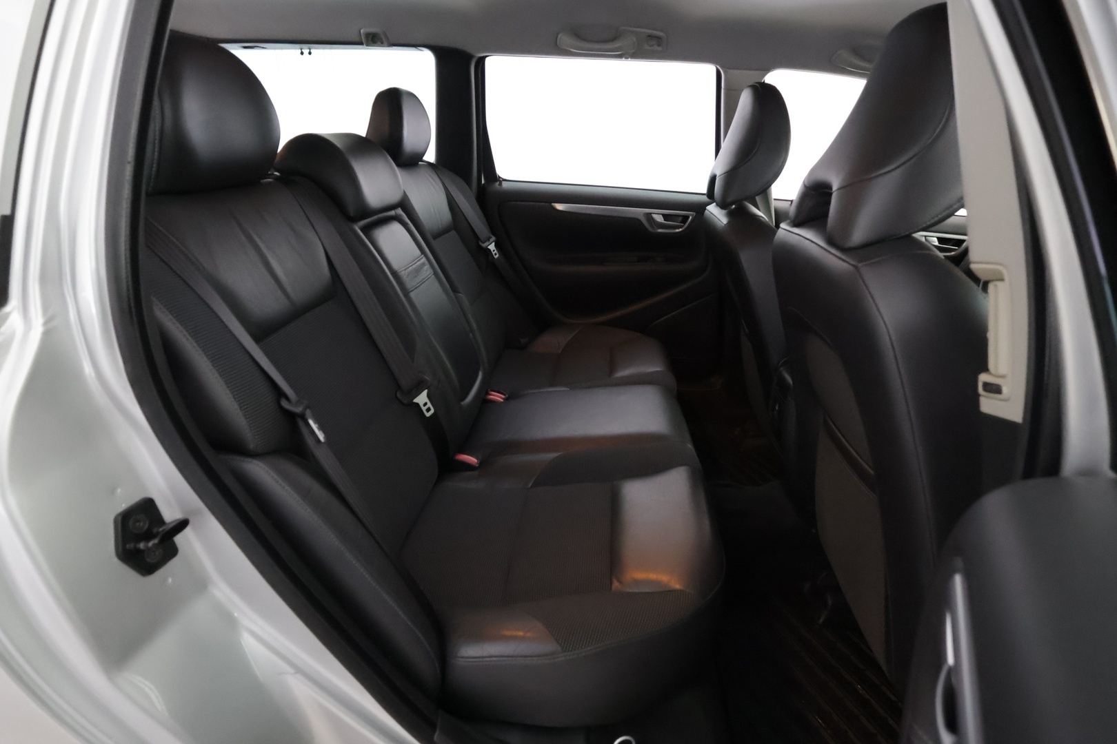 VOLVO V70 2006
