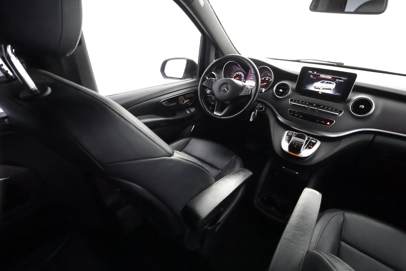 MERCEDES-BENZ V 2017
