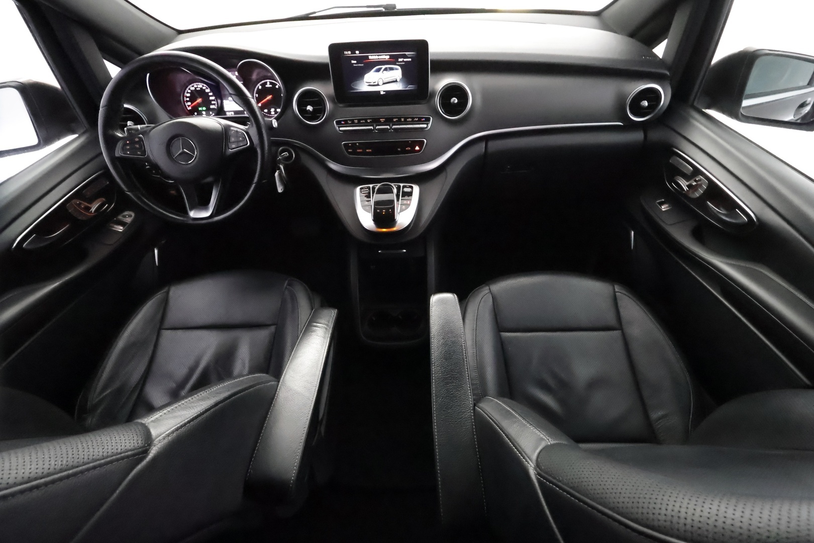 MERCEDES-BENZ V 2017