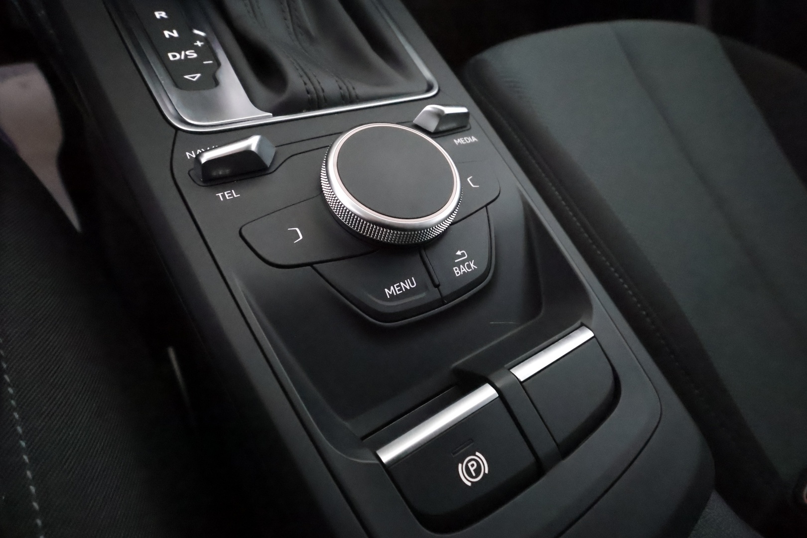 AUDI Q2 2018