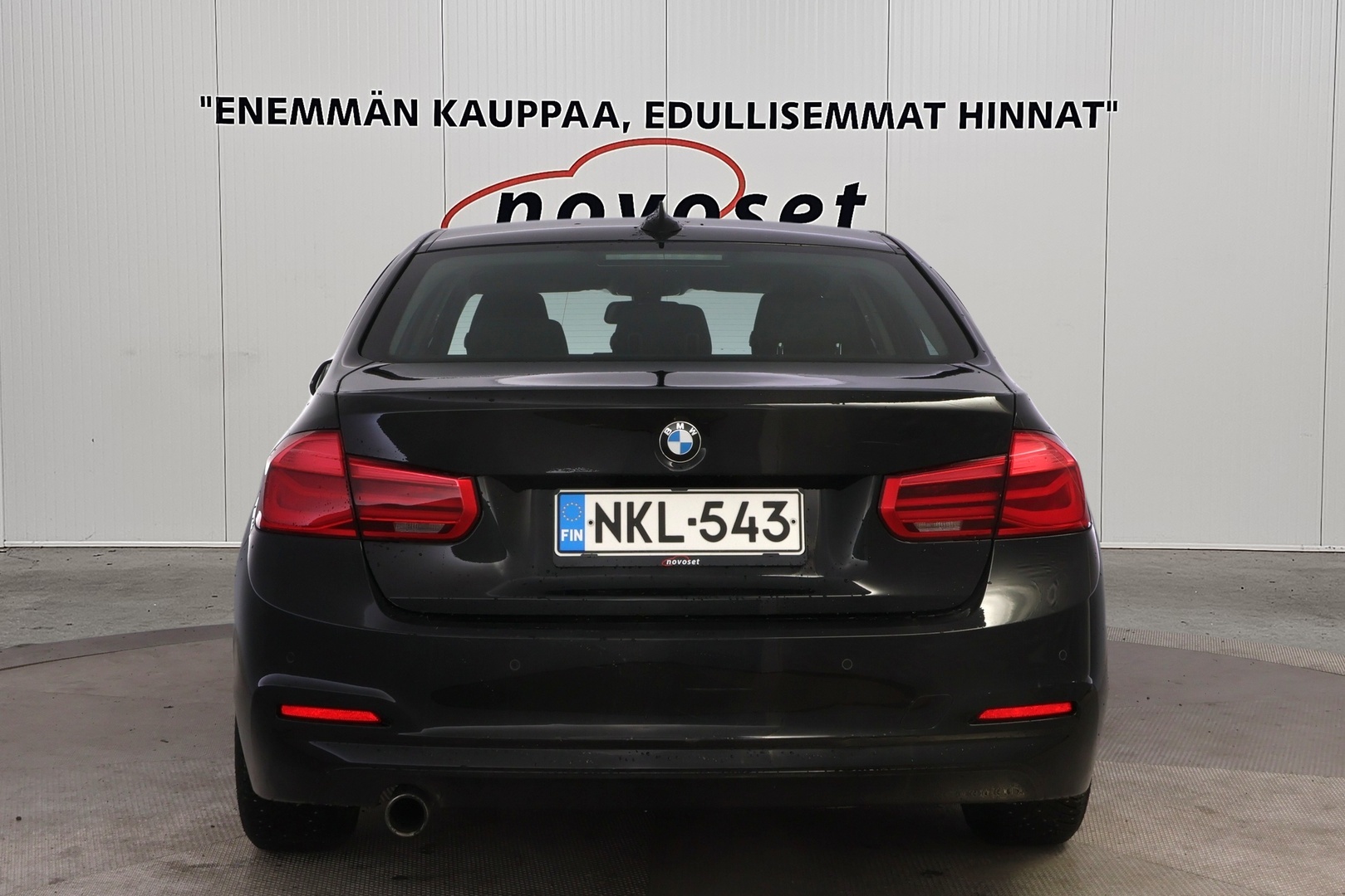 BMW 318 2016