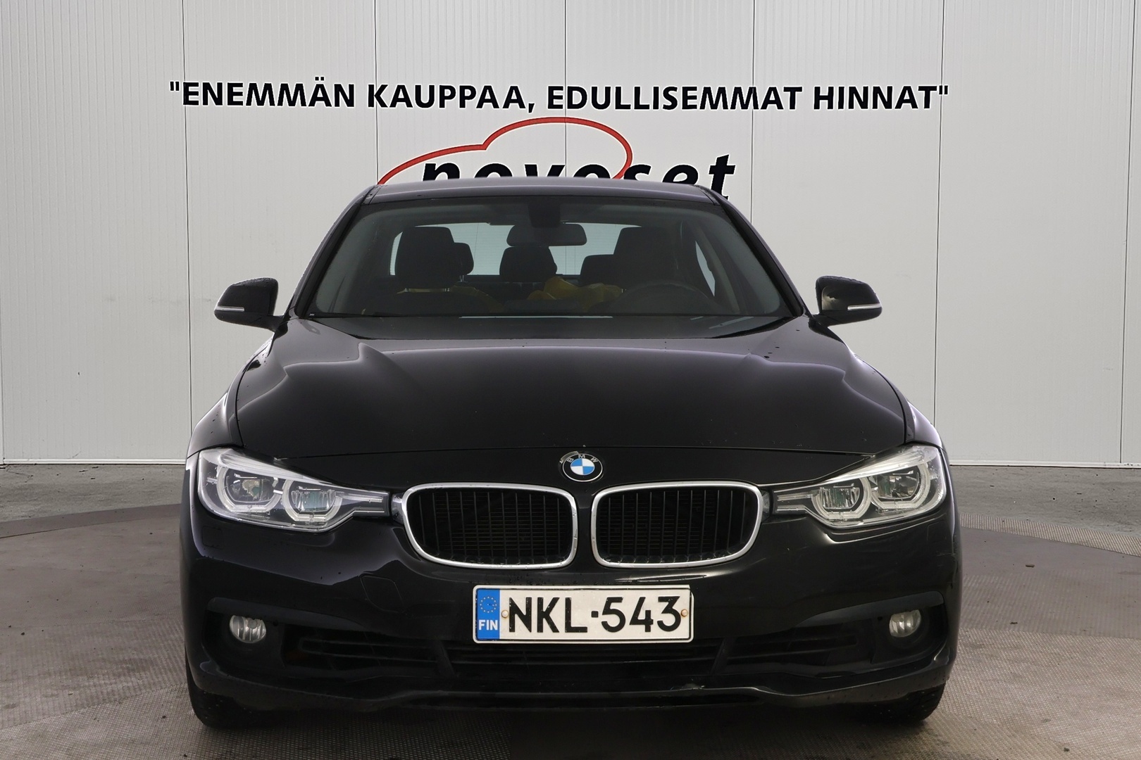BMW 318 2016