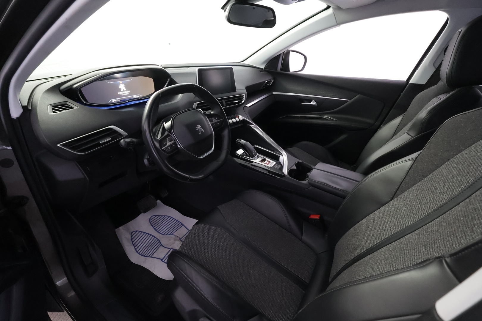 PEUGEOT 3008 2017