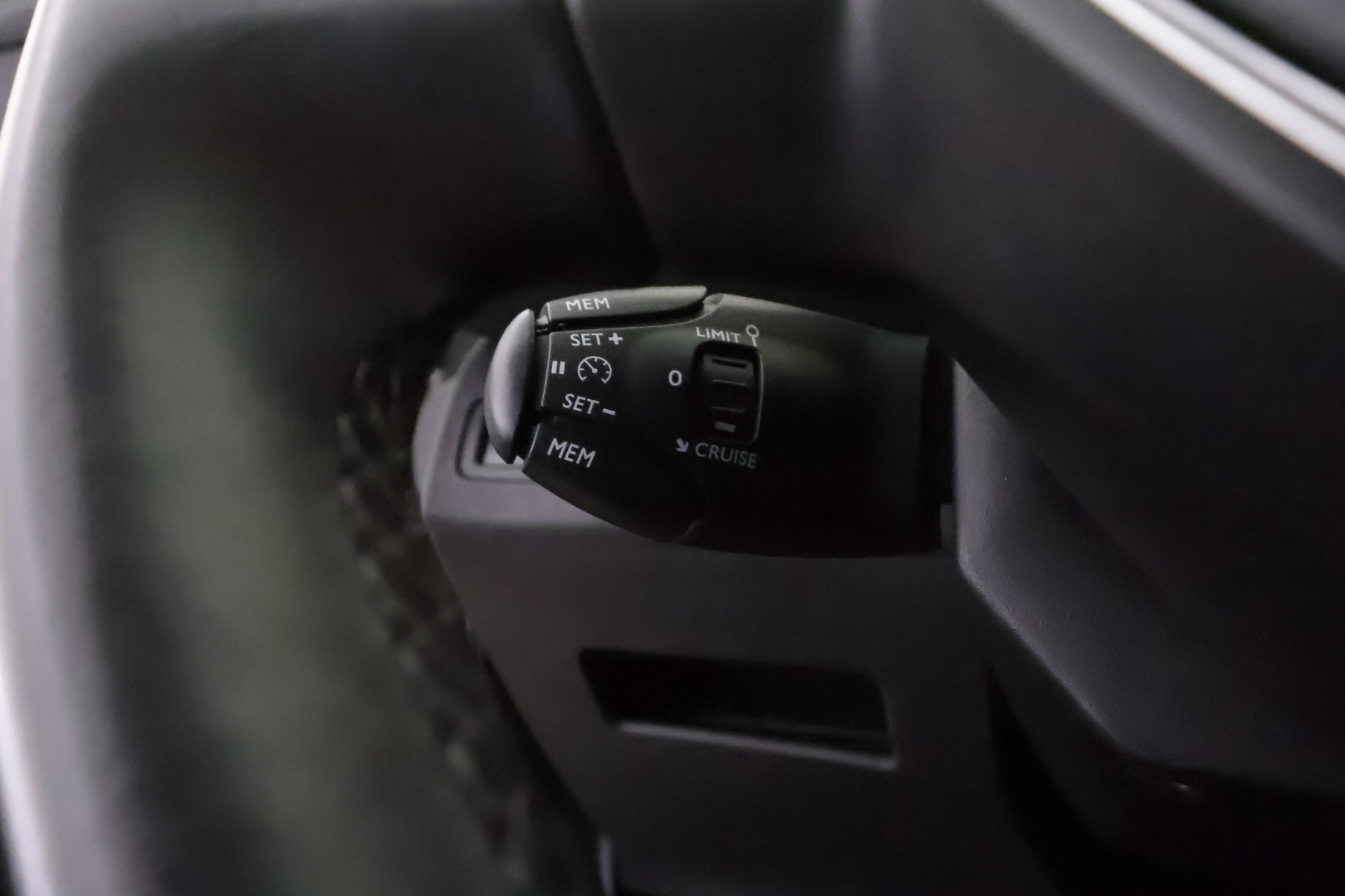 PEUGEOT 3008 2017