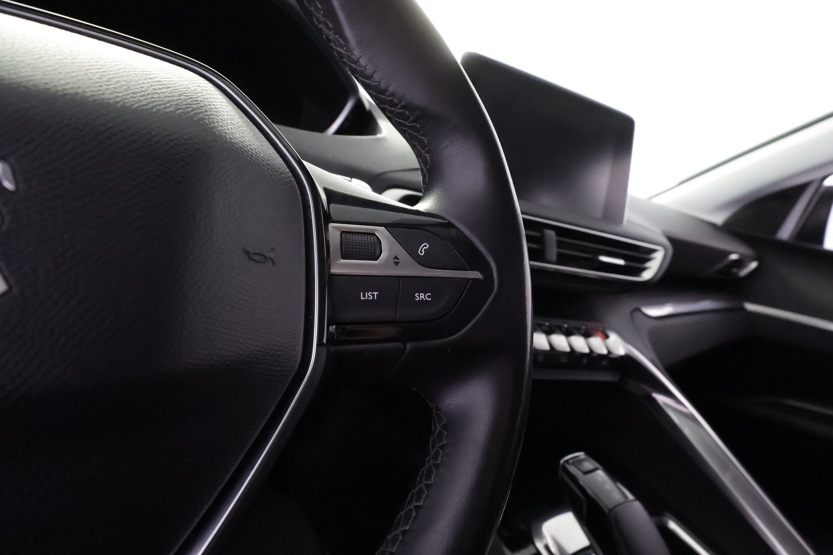 PEUGEOT 3008 2017