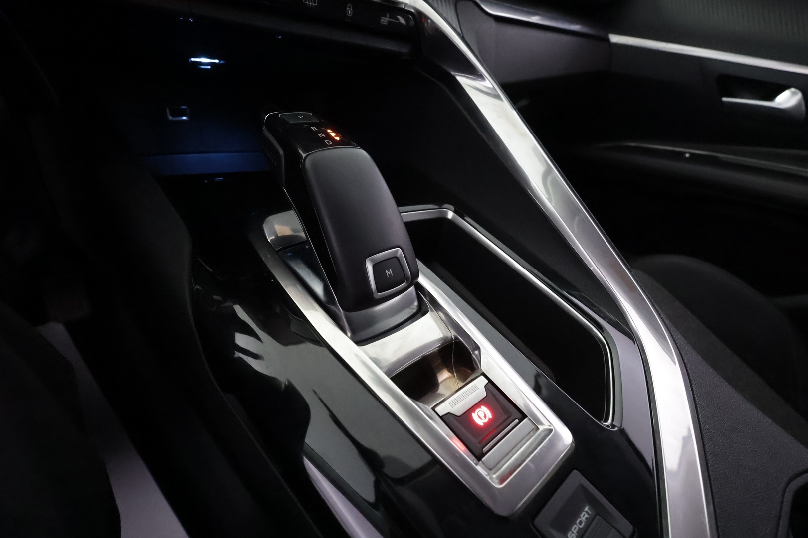 PEUGEOT 3008 2017