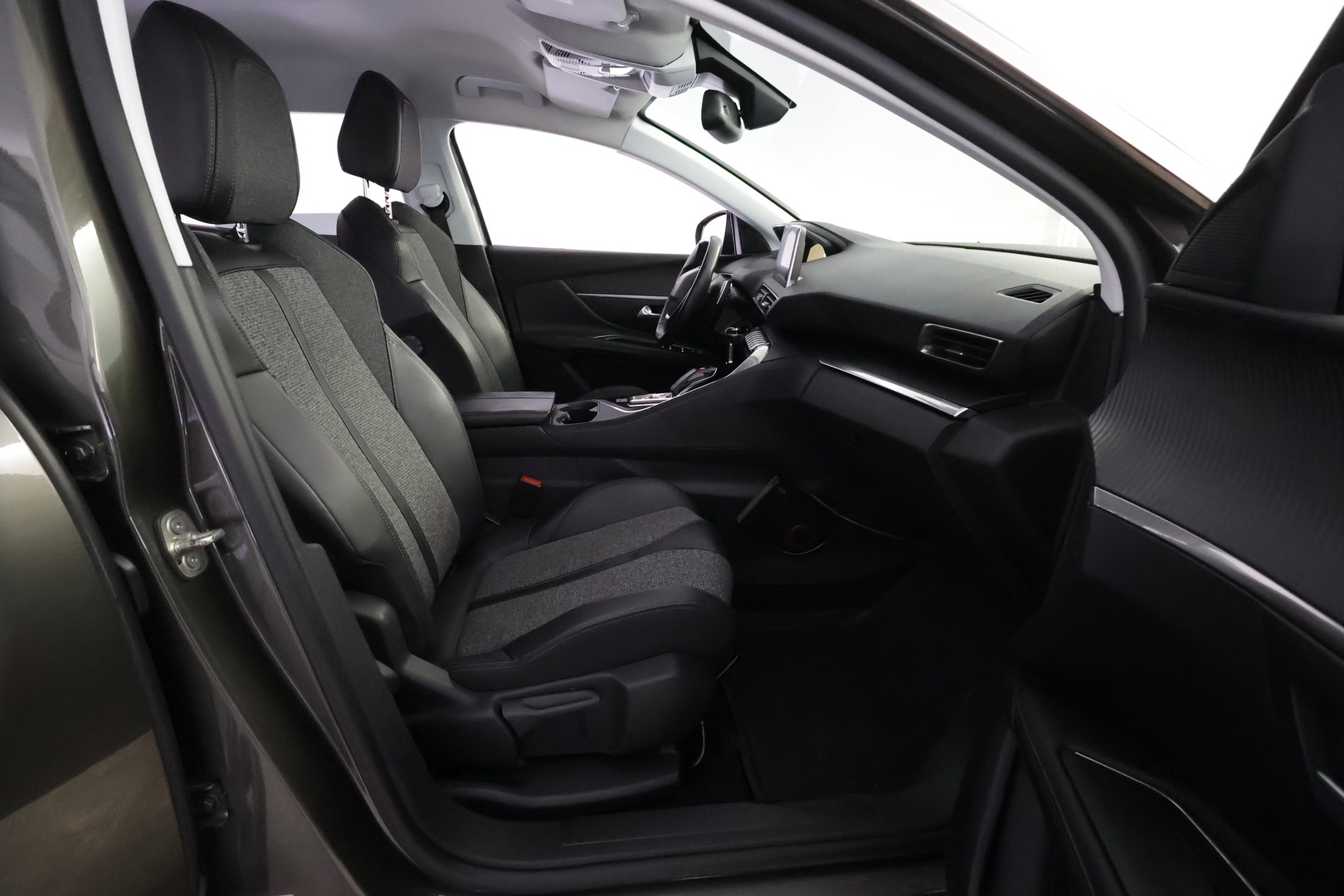 PEUGEOT 3008 2017
