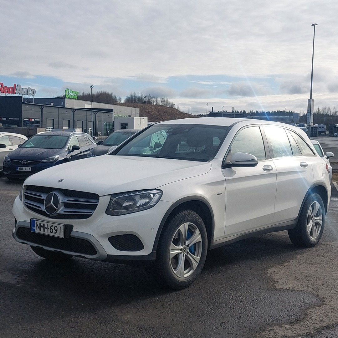 MERCEDES-BENZ GLC 2018