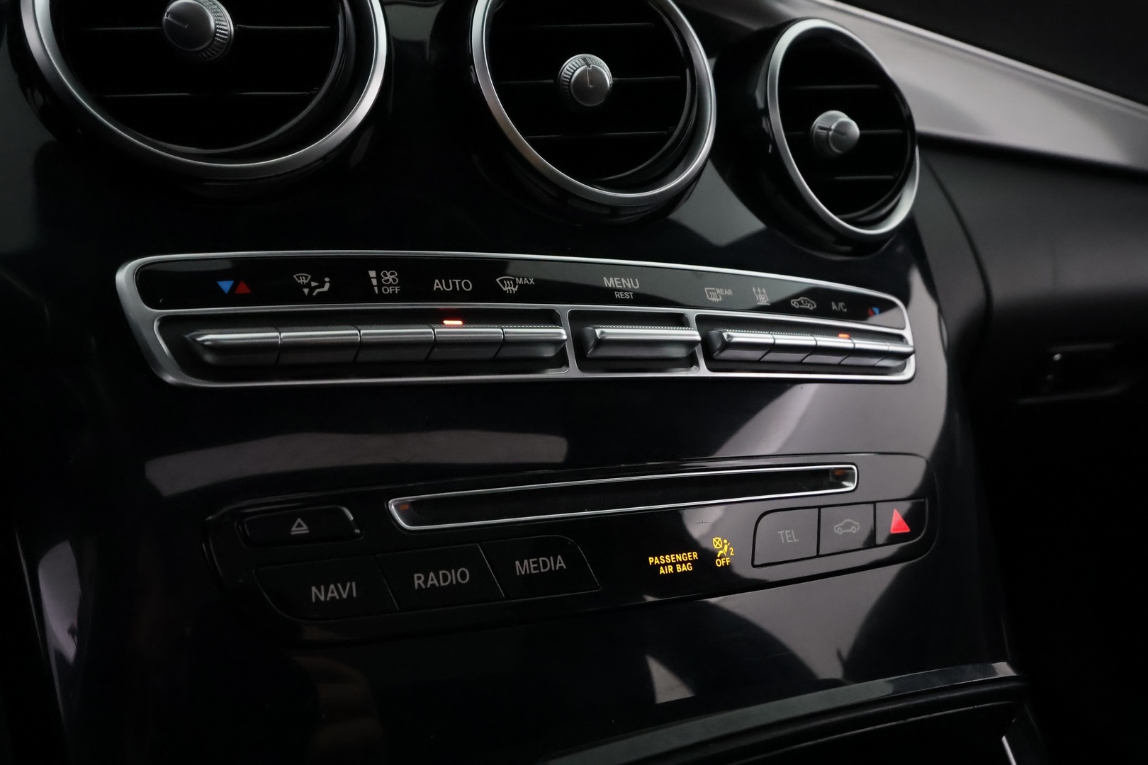 MERCEDES-BENZ C 2015