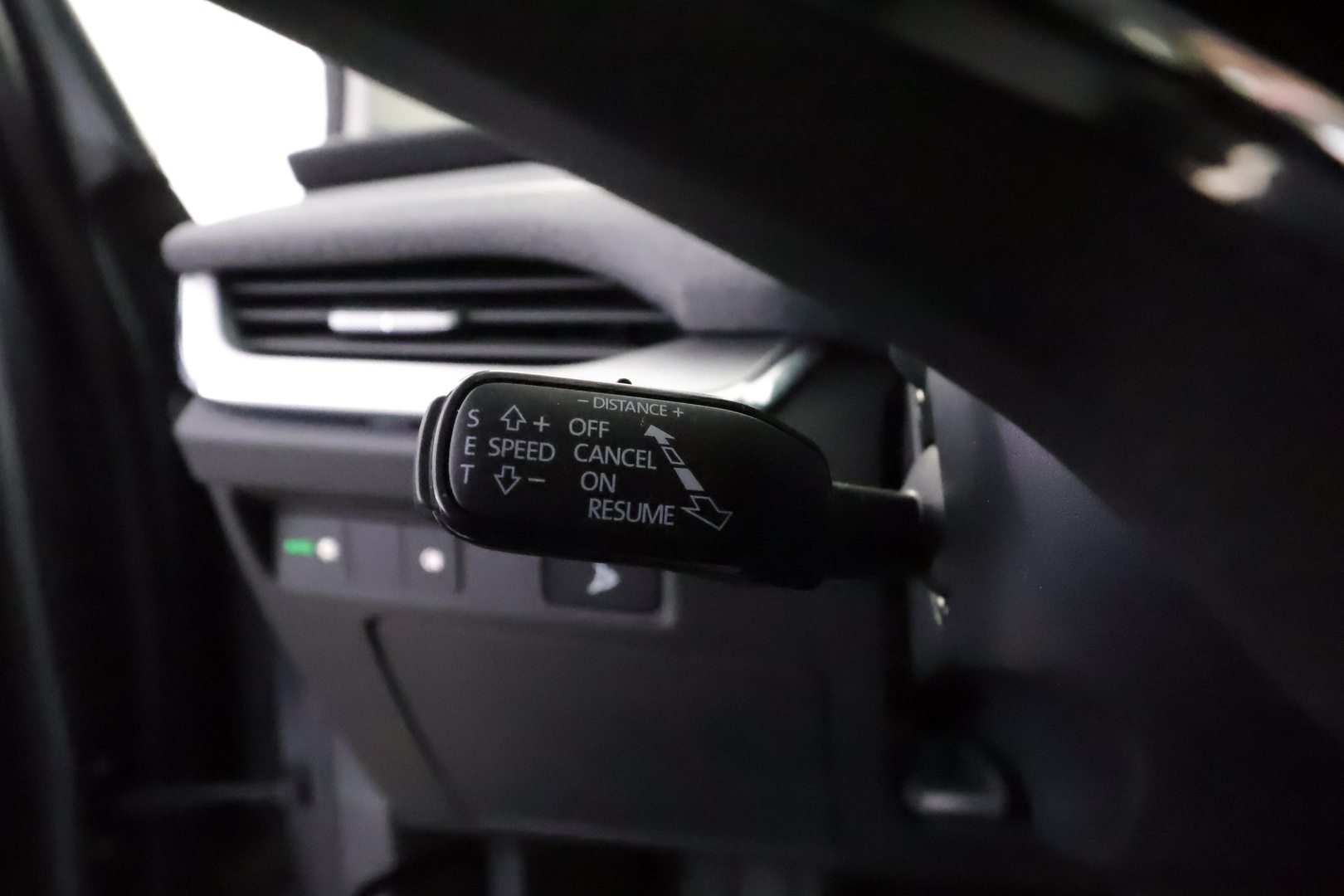 SKODA Enyaq 2023