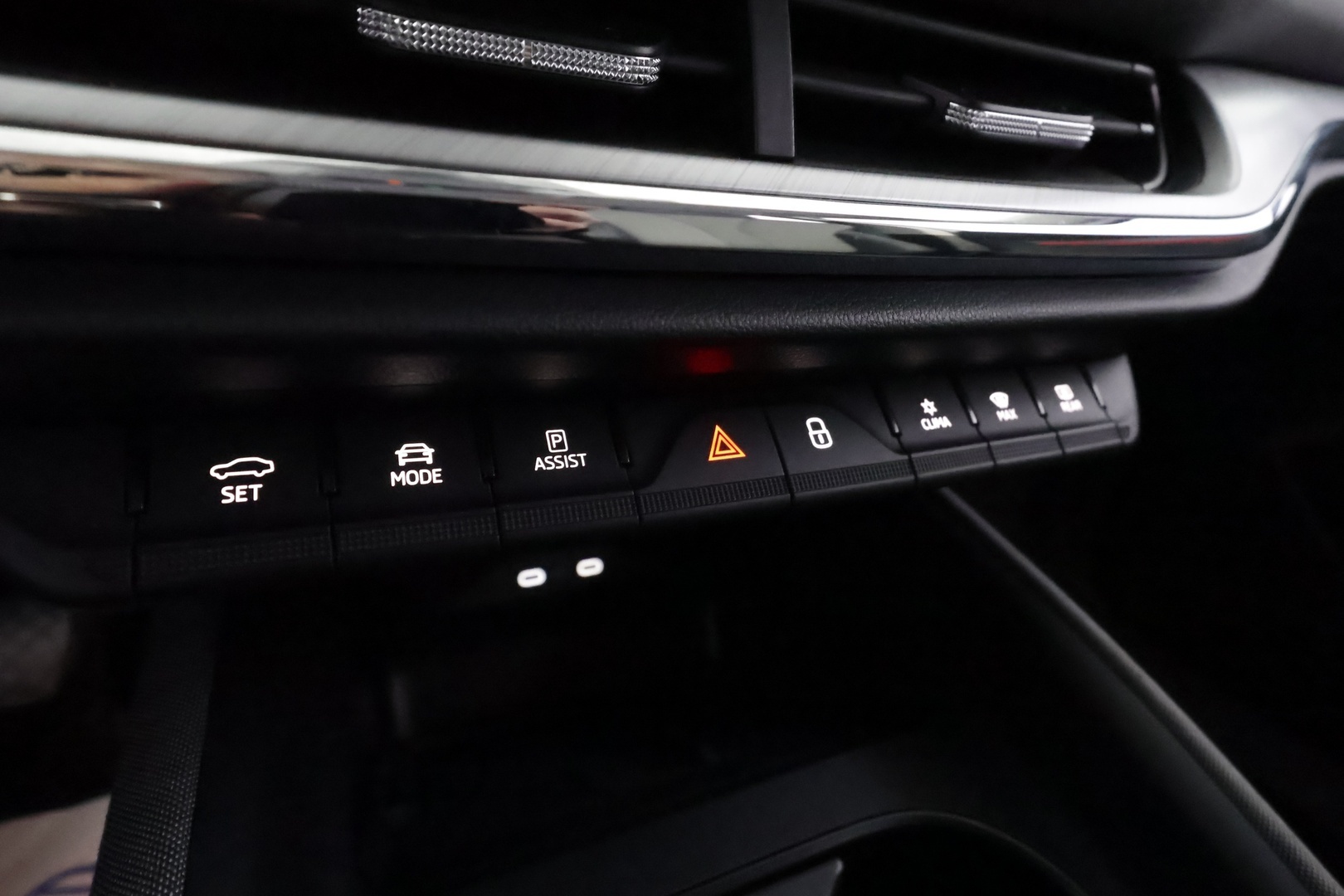SKODA Enyaq 2023