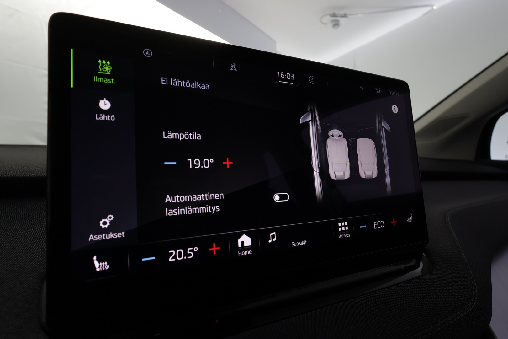 SKODA Enyaq 2023