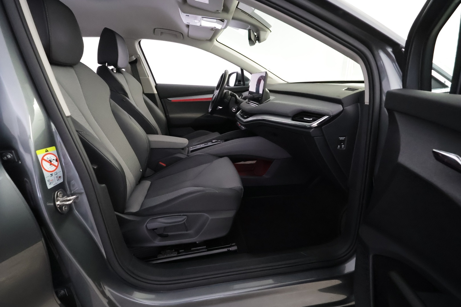 SKODA Enyaq 2023