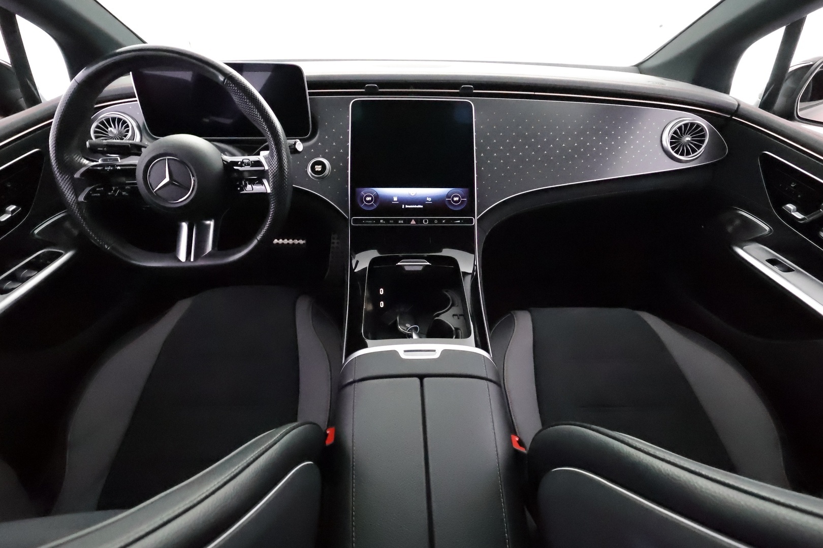 MERCEDES-BENZ EQE 2022