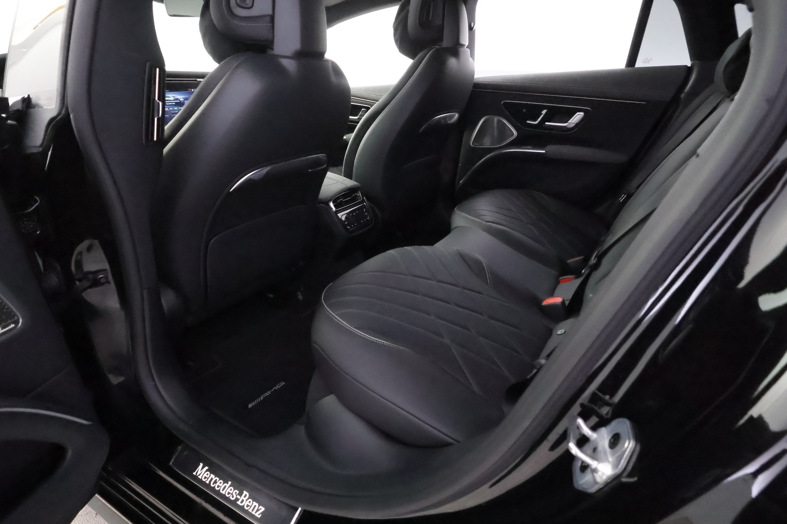 MERCEDES-BENZ EQS 2025