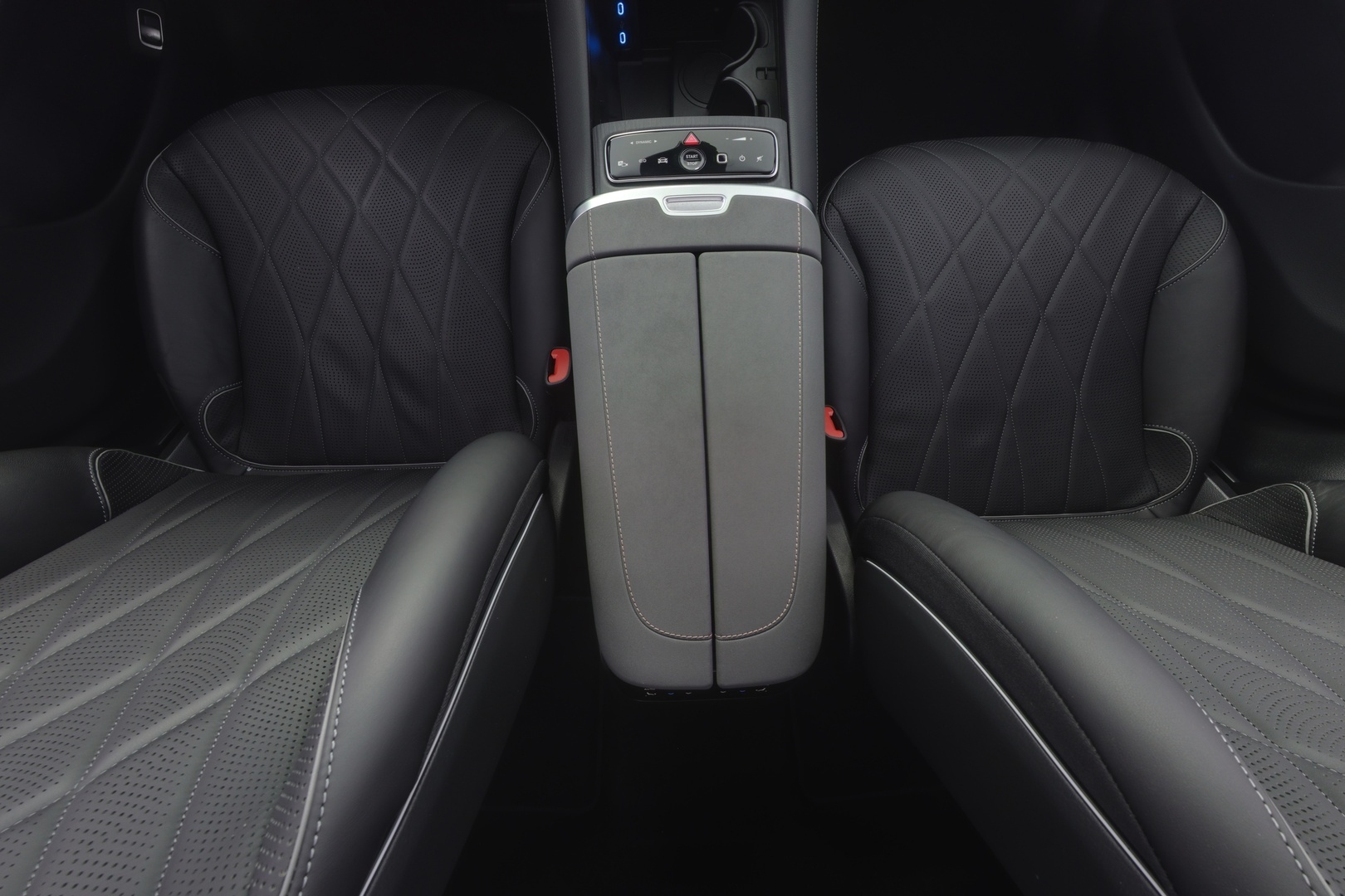 MERCEDES-BENZ EQS 2025