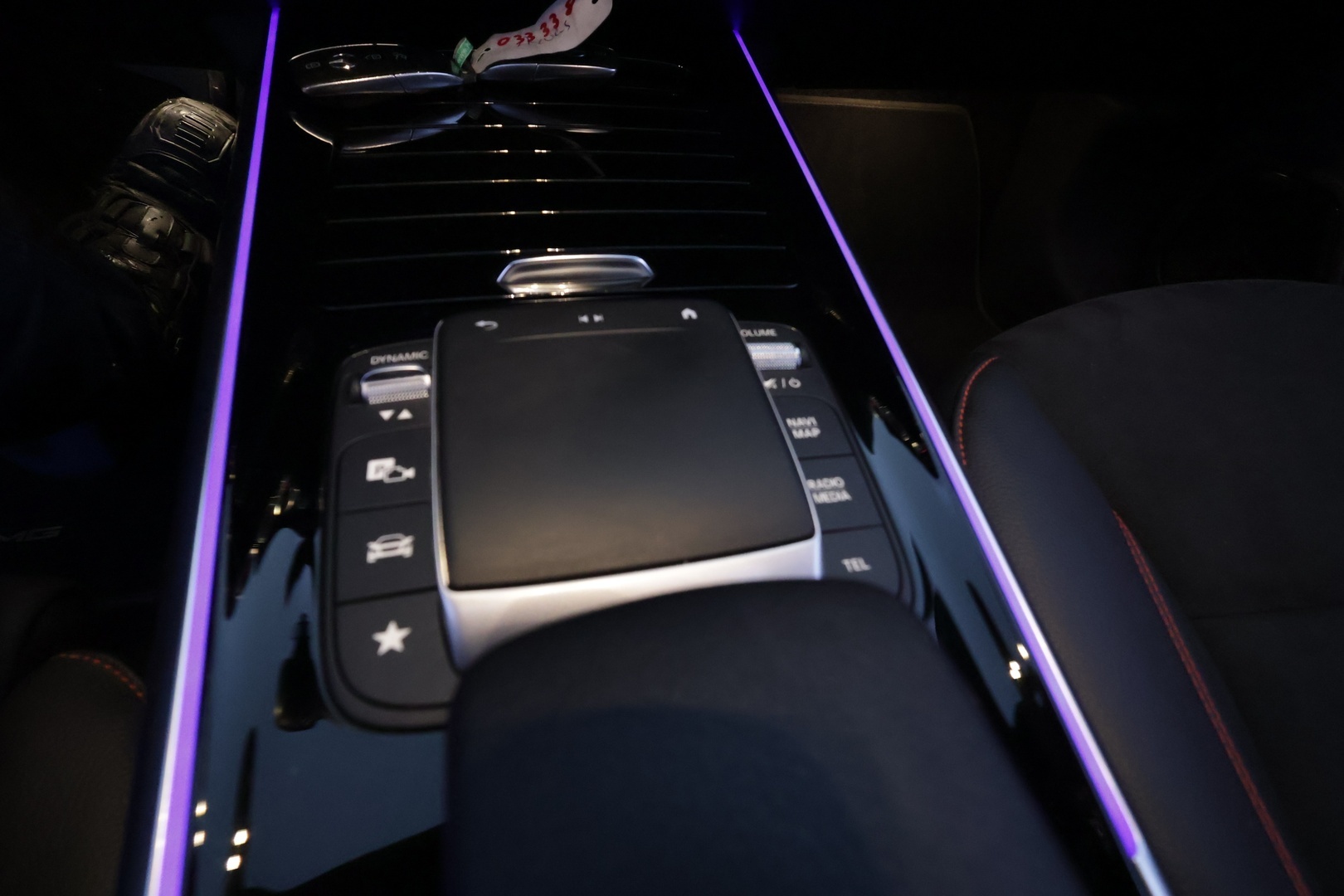 MERCEDES-BENZ EQA 2022