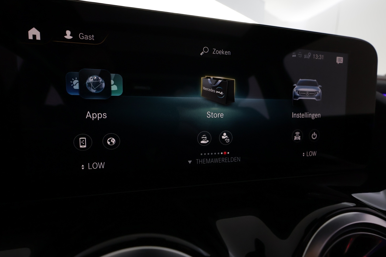 MERCEDES-BENZ EQA 2022