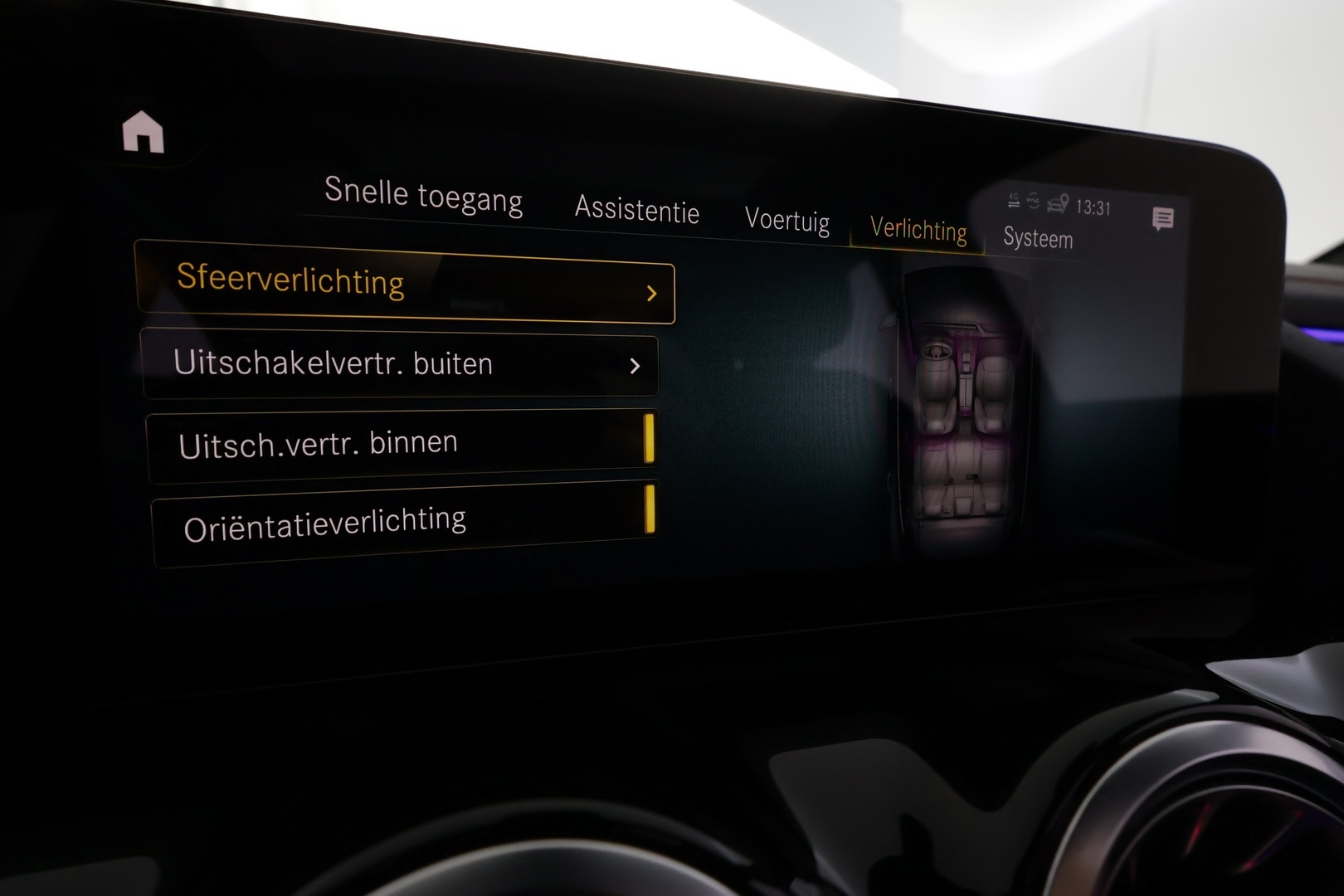 MERCEDES-BENZ EQA 2022