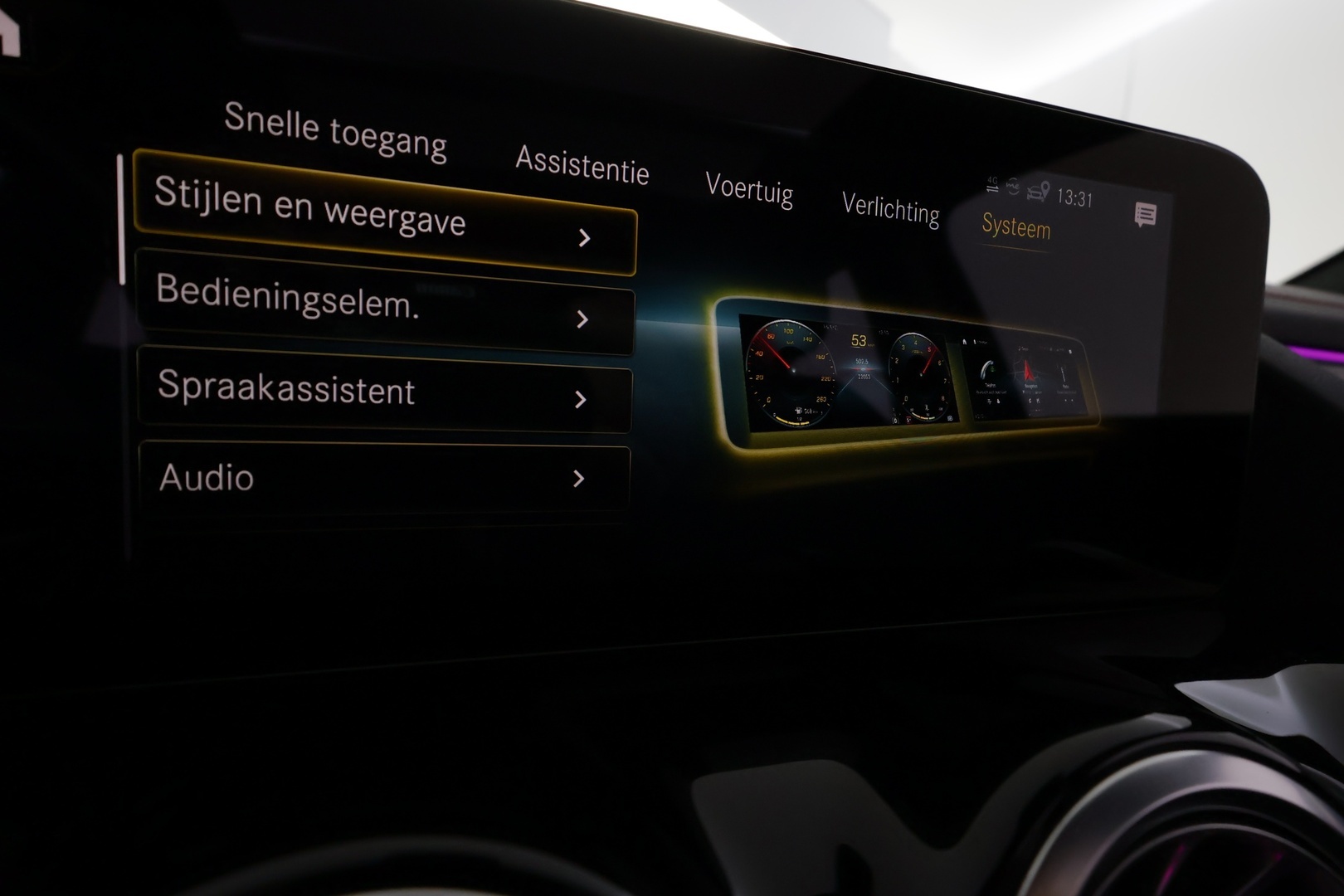 MERCEDES-BENZ EQA 2022