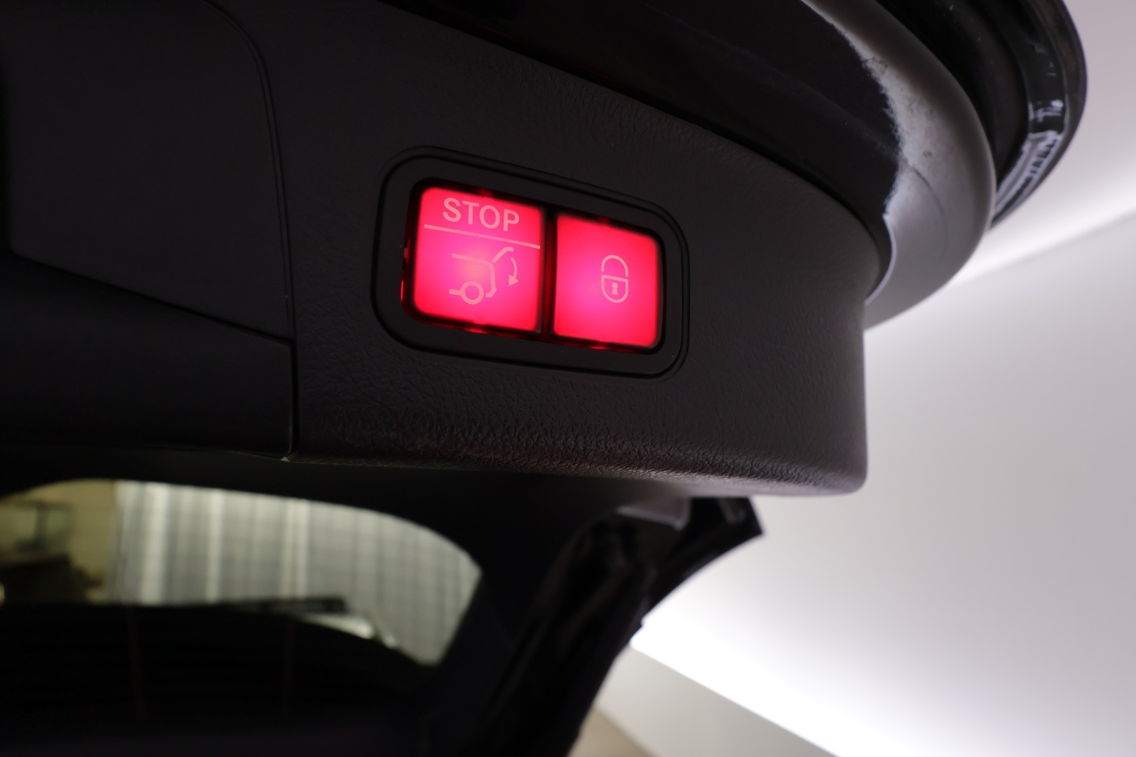 MERCEDES-BENZ EQA 2022