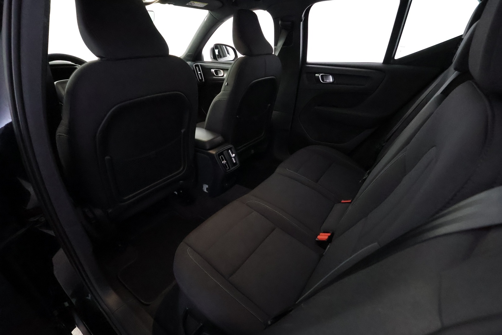 VOLVO XC40 14