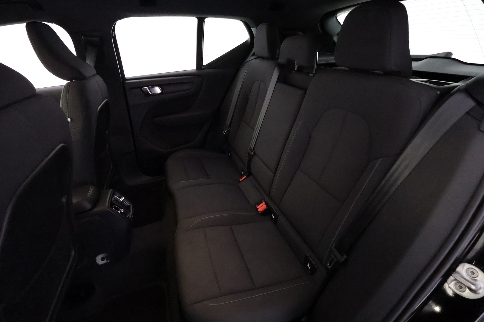 VOLVO XC40 16