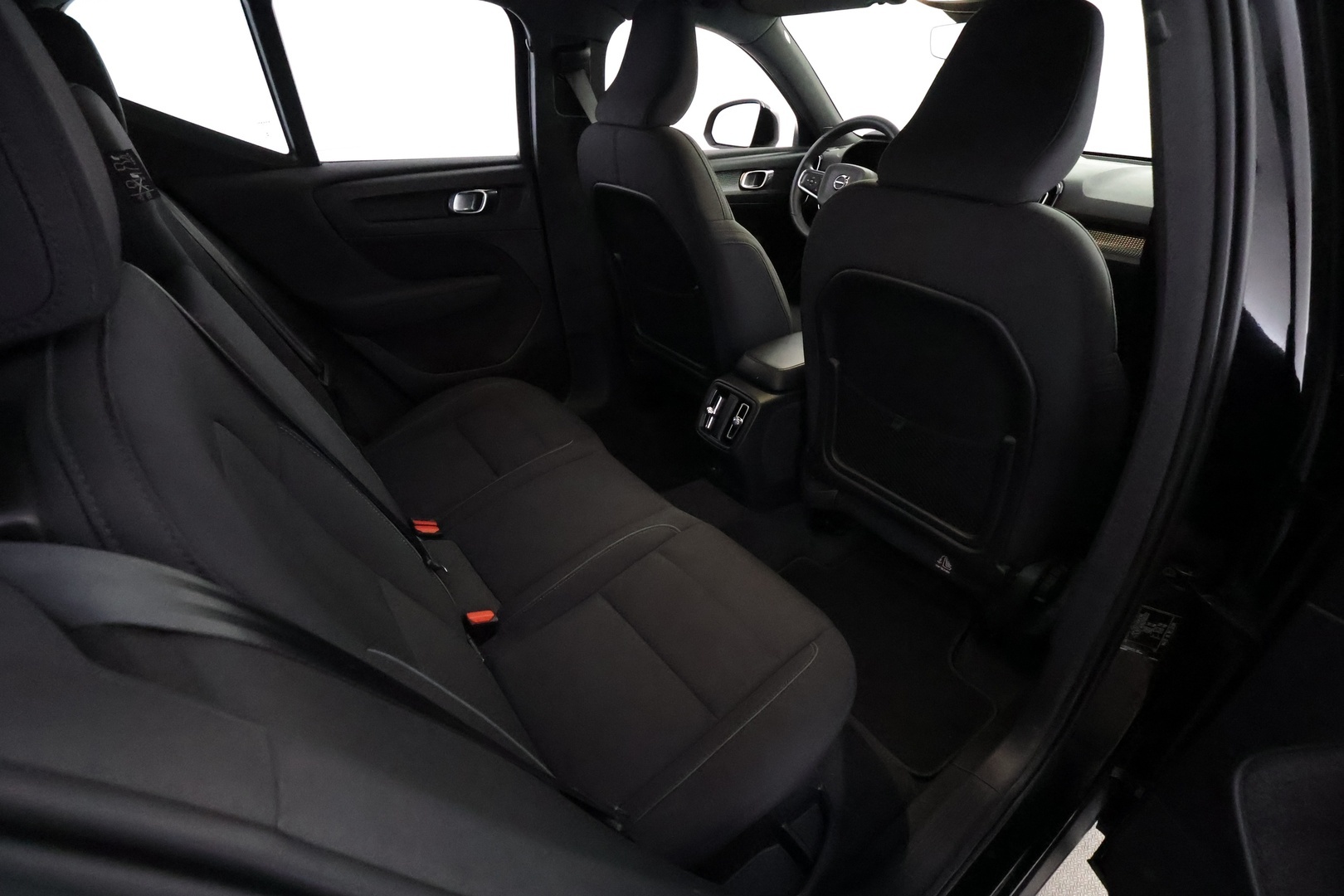 VOLVO XC40 21