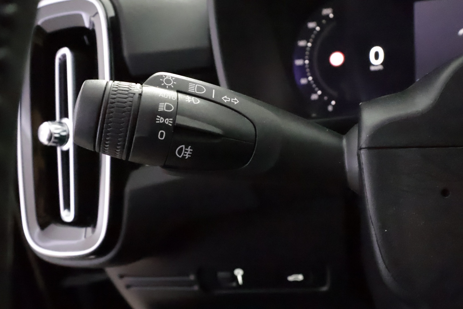 VOLVO XC40 31
