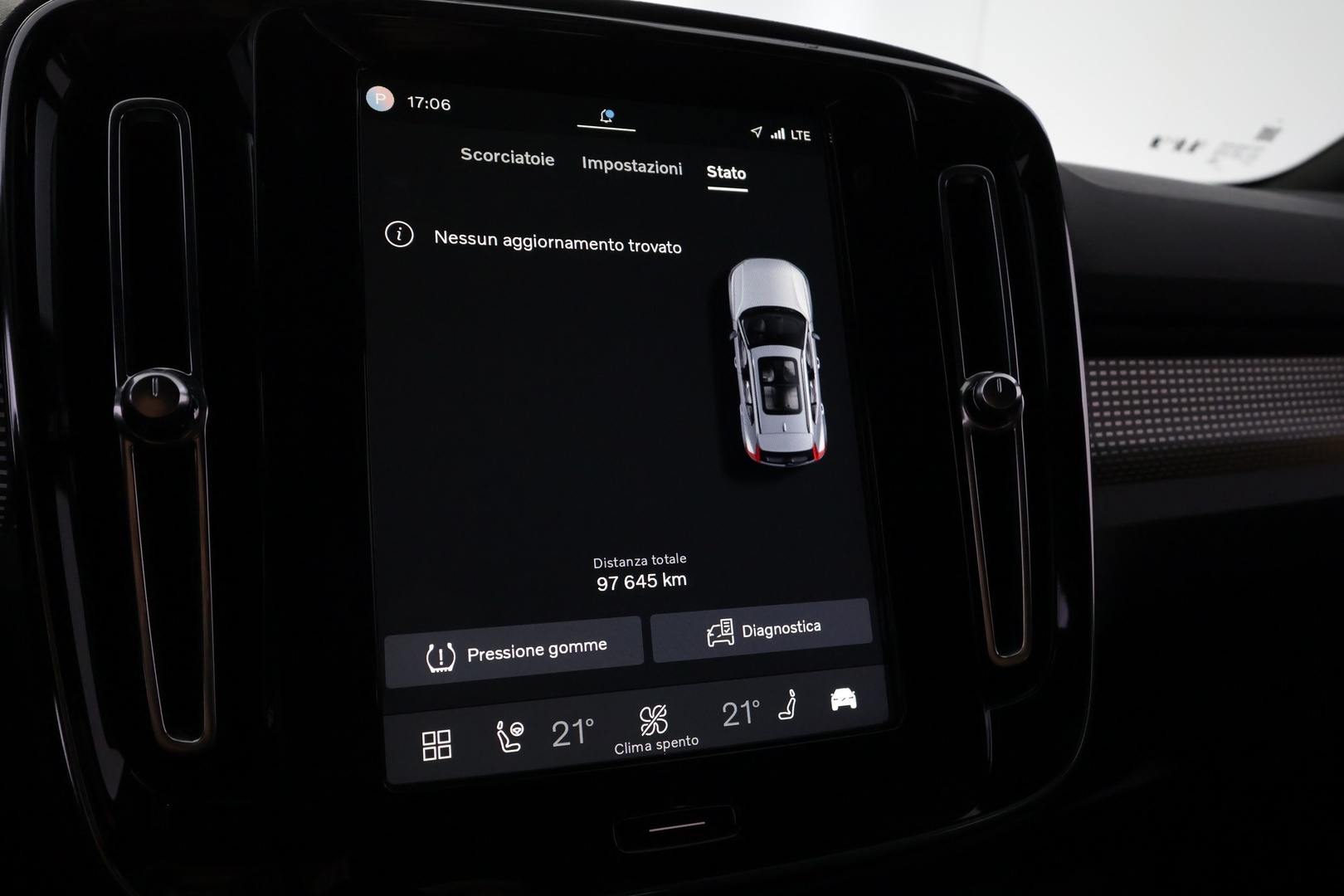 VOLVO XC40 43