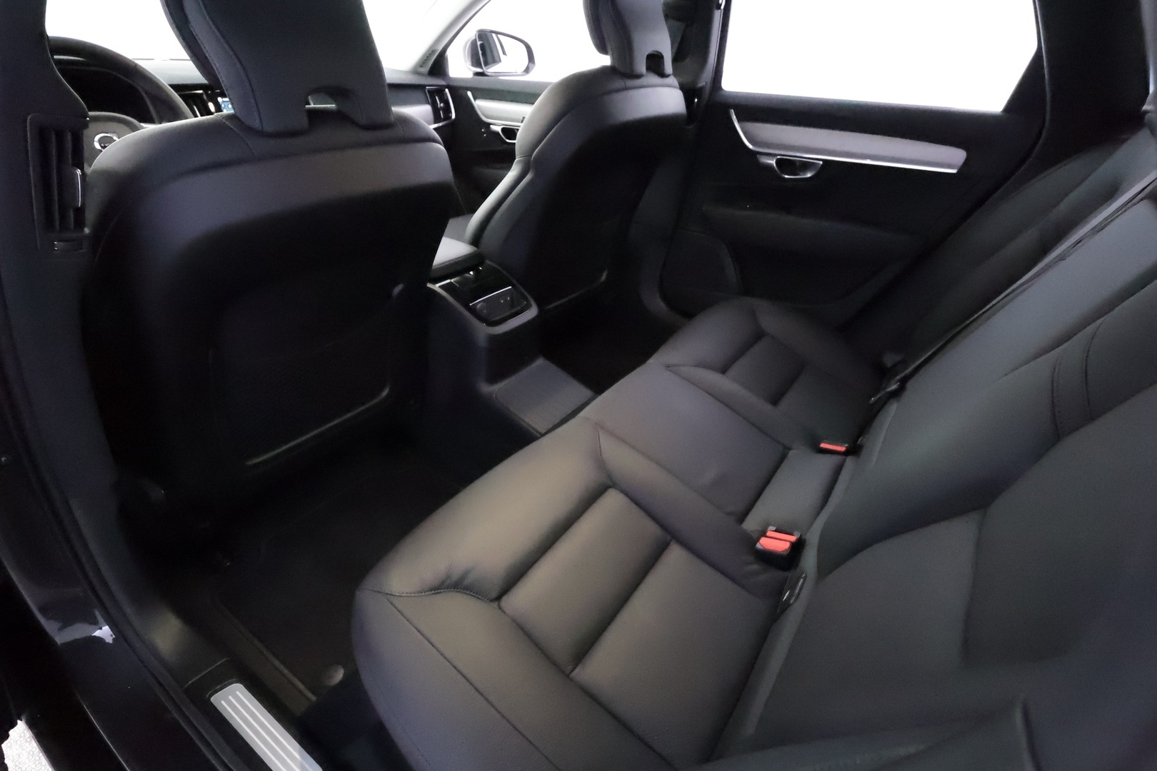 VOLVO V90 15