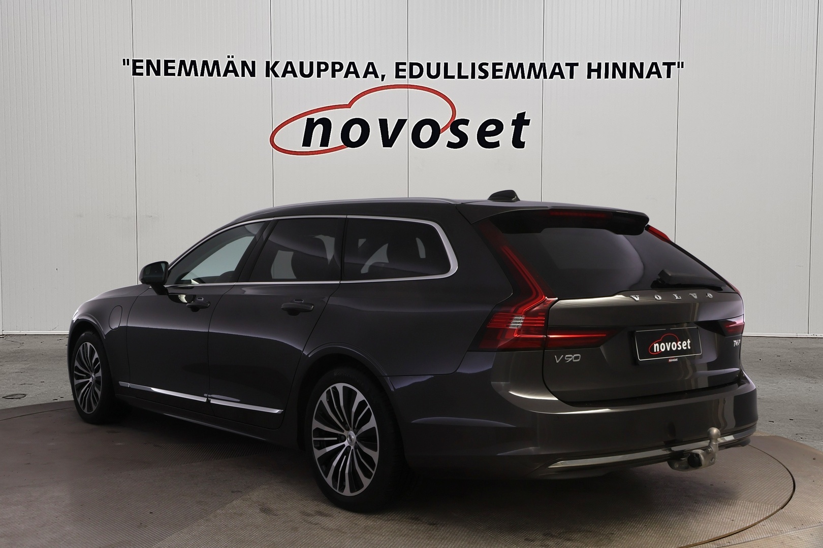 VOLVO V90 2
