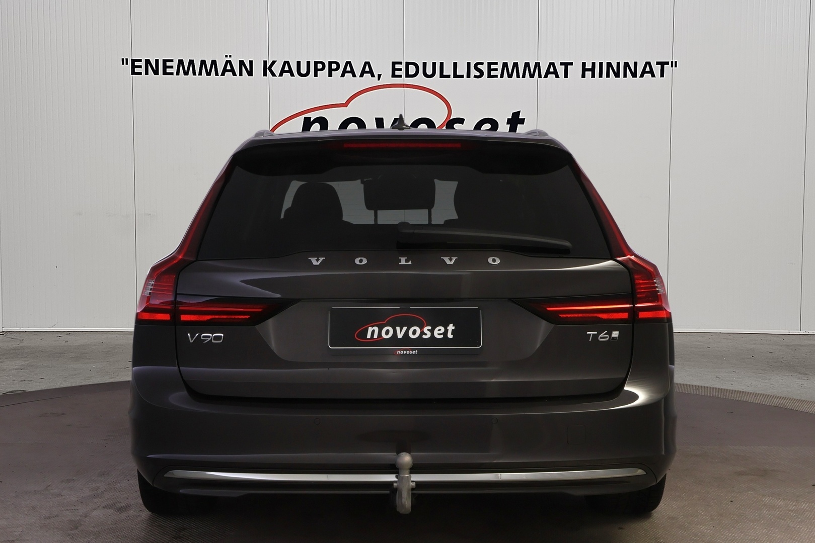 VOLVO V90 3