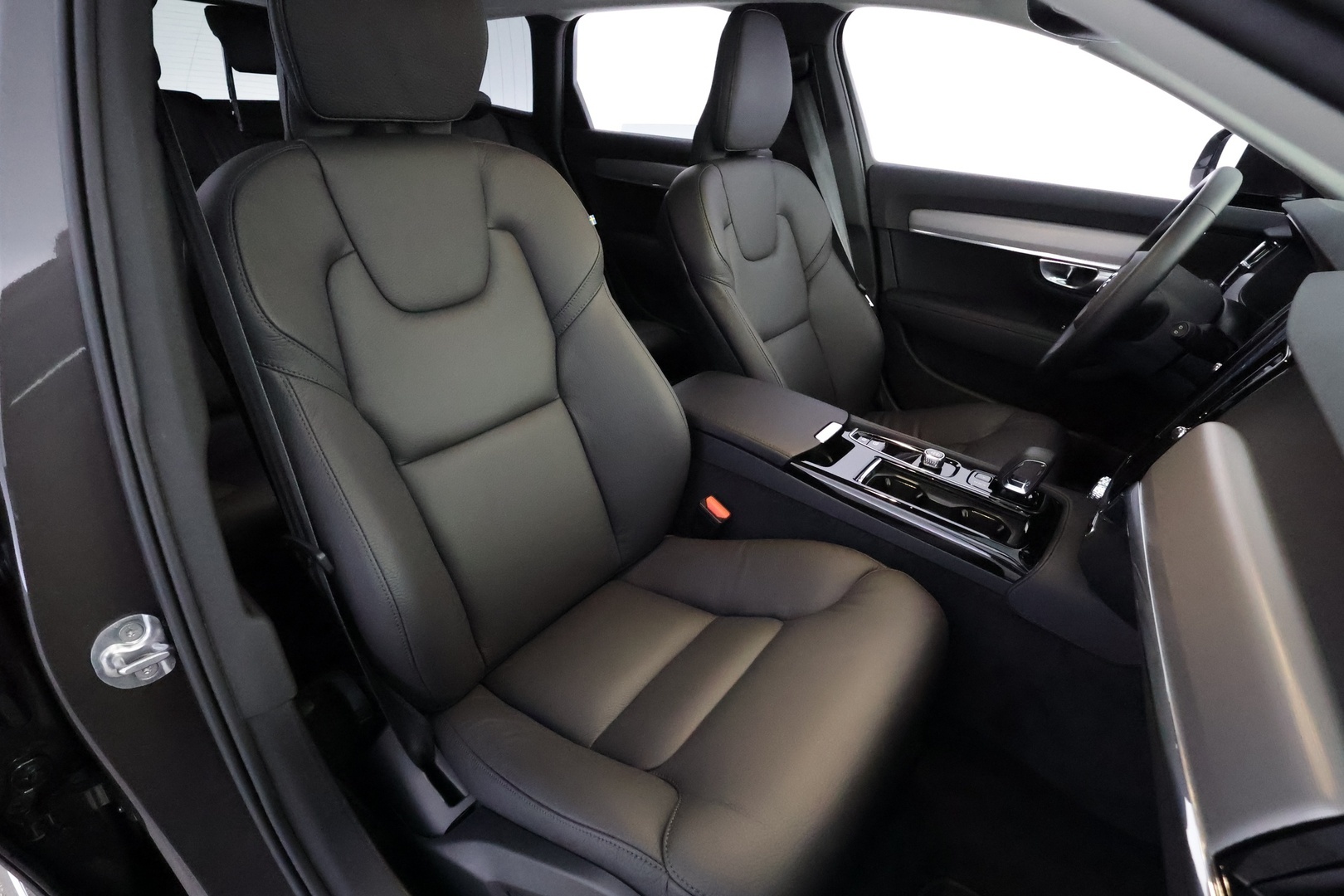 VOLVO V90 30