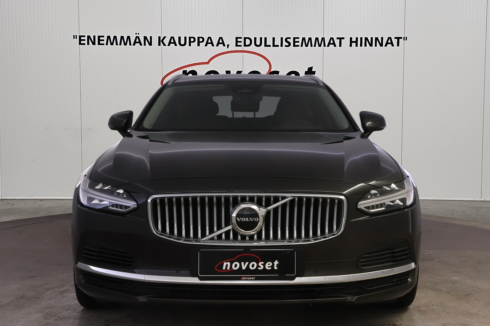 VOLVO V90 6