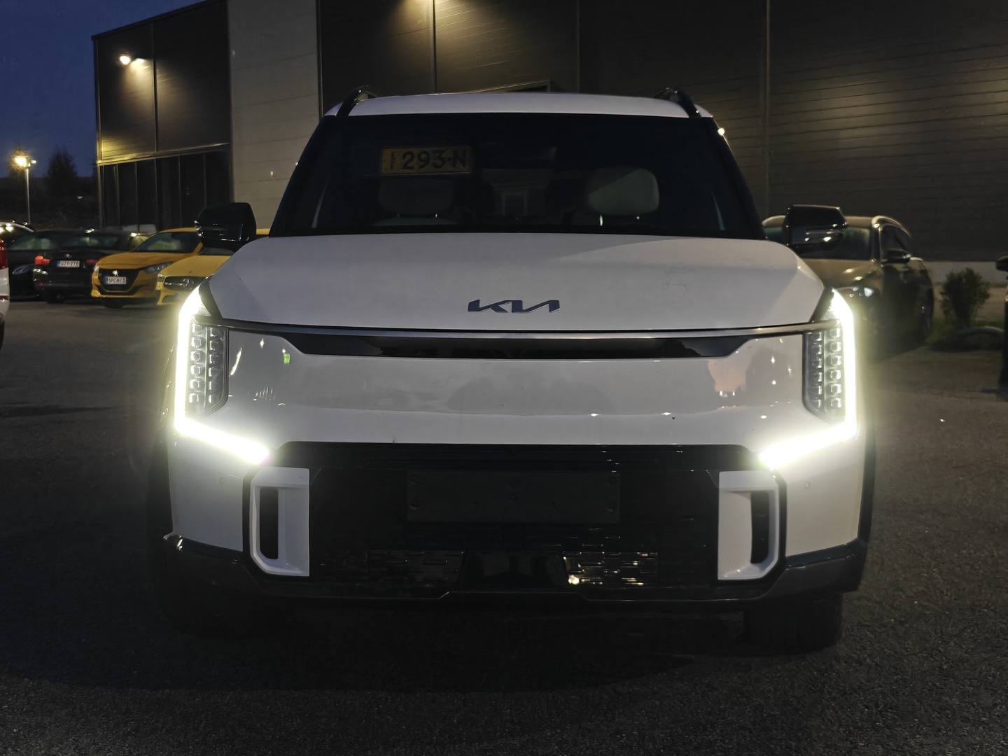 KIA EV9 6