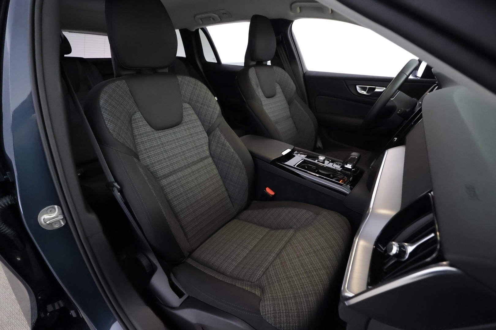 VOLVO V60 2026