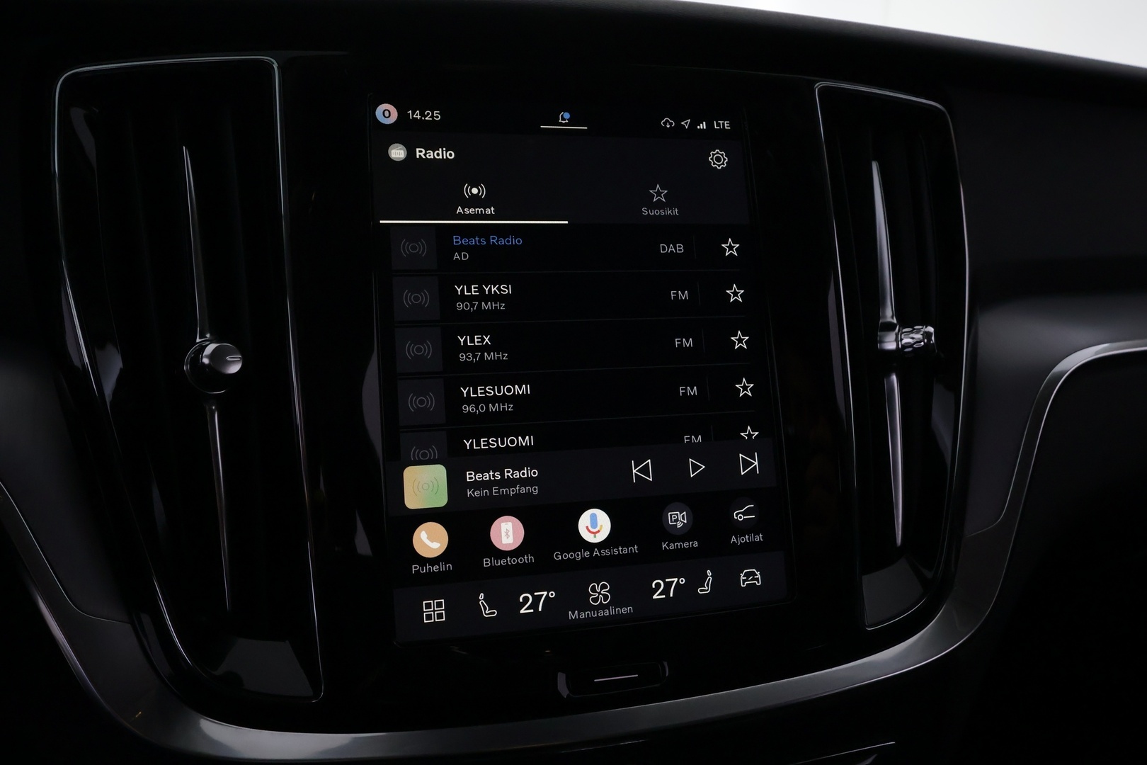 VOLVO V60 2026