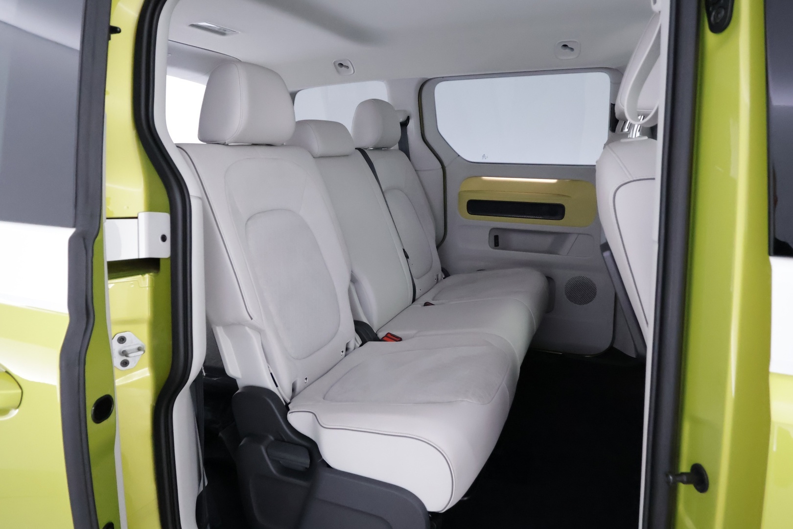 VOLKSWAGEN ID. Buzz 2024