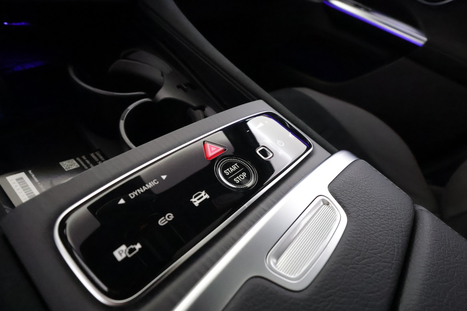 MERCEDES-BENZ EQE SUV 2025