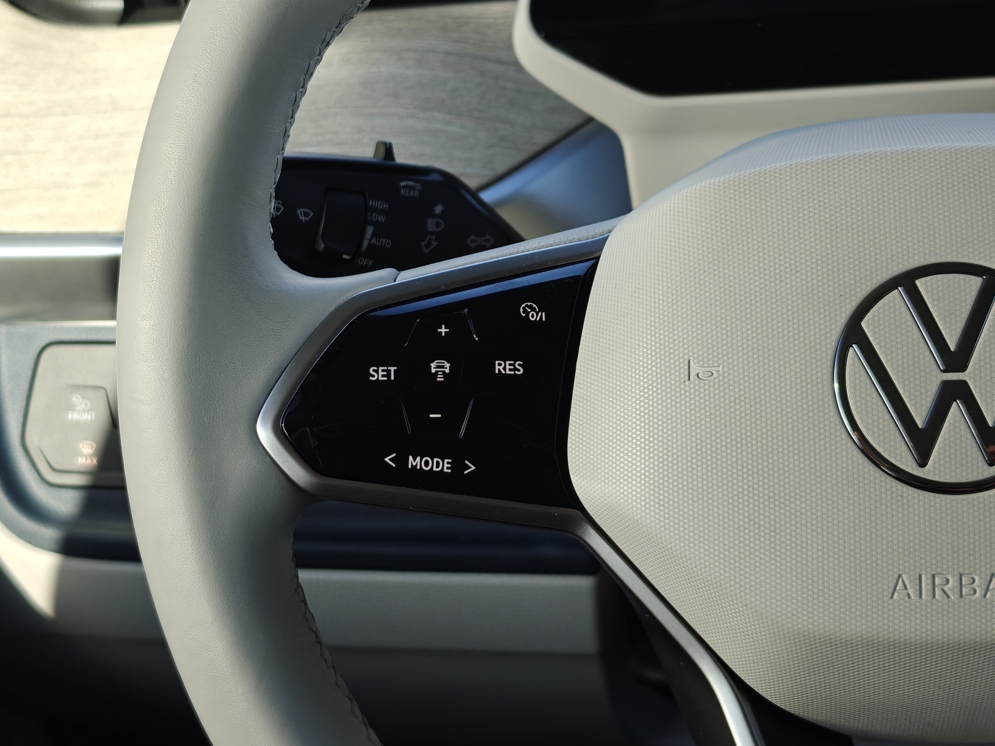 VOLKSWAGEN ID. BUZZ 2023