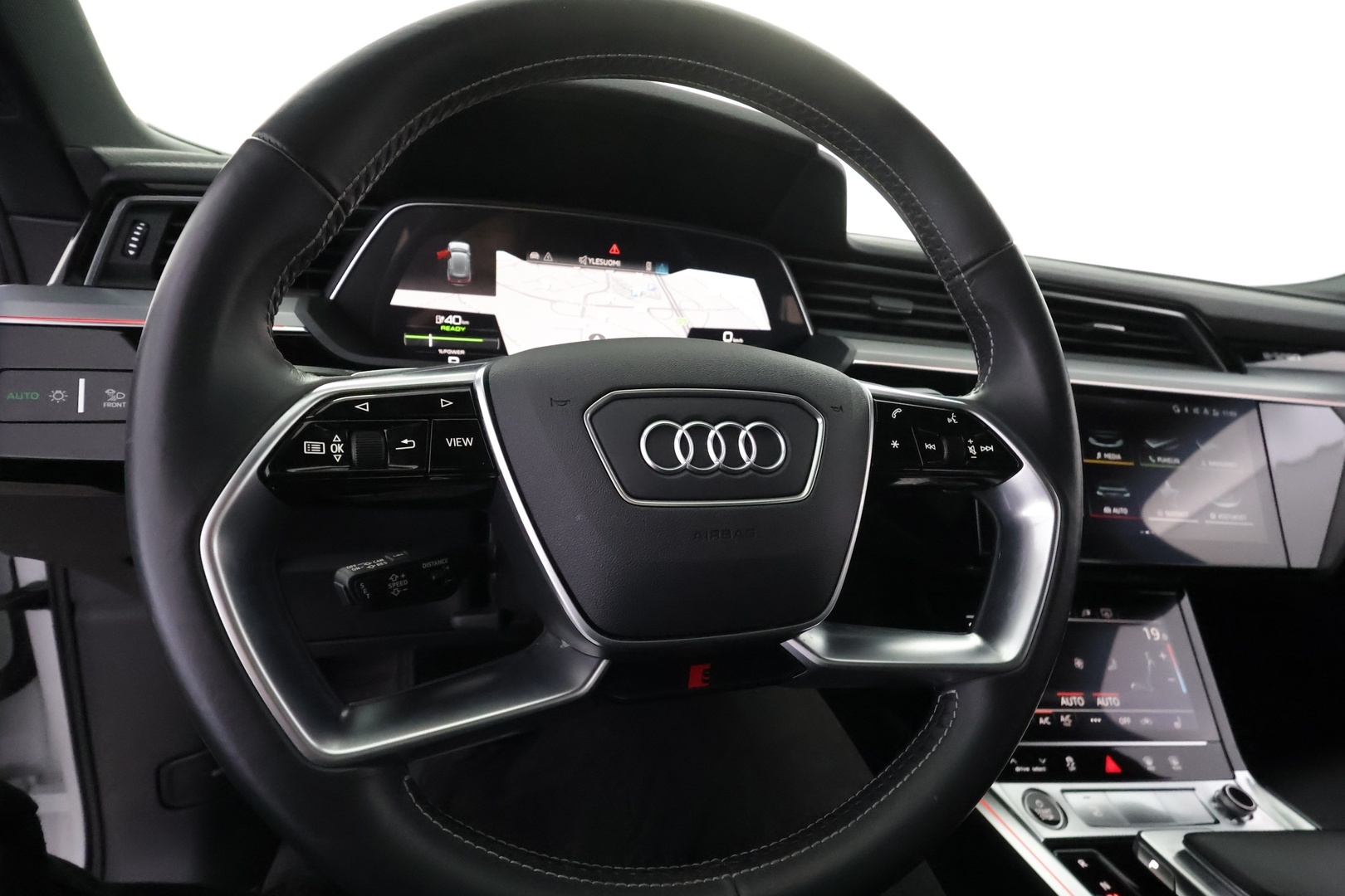 AUDI E-TRON 2021