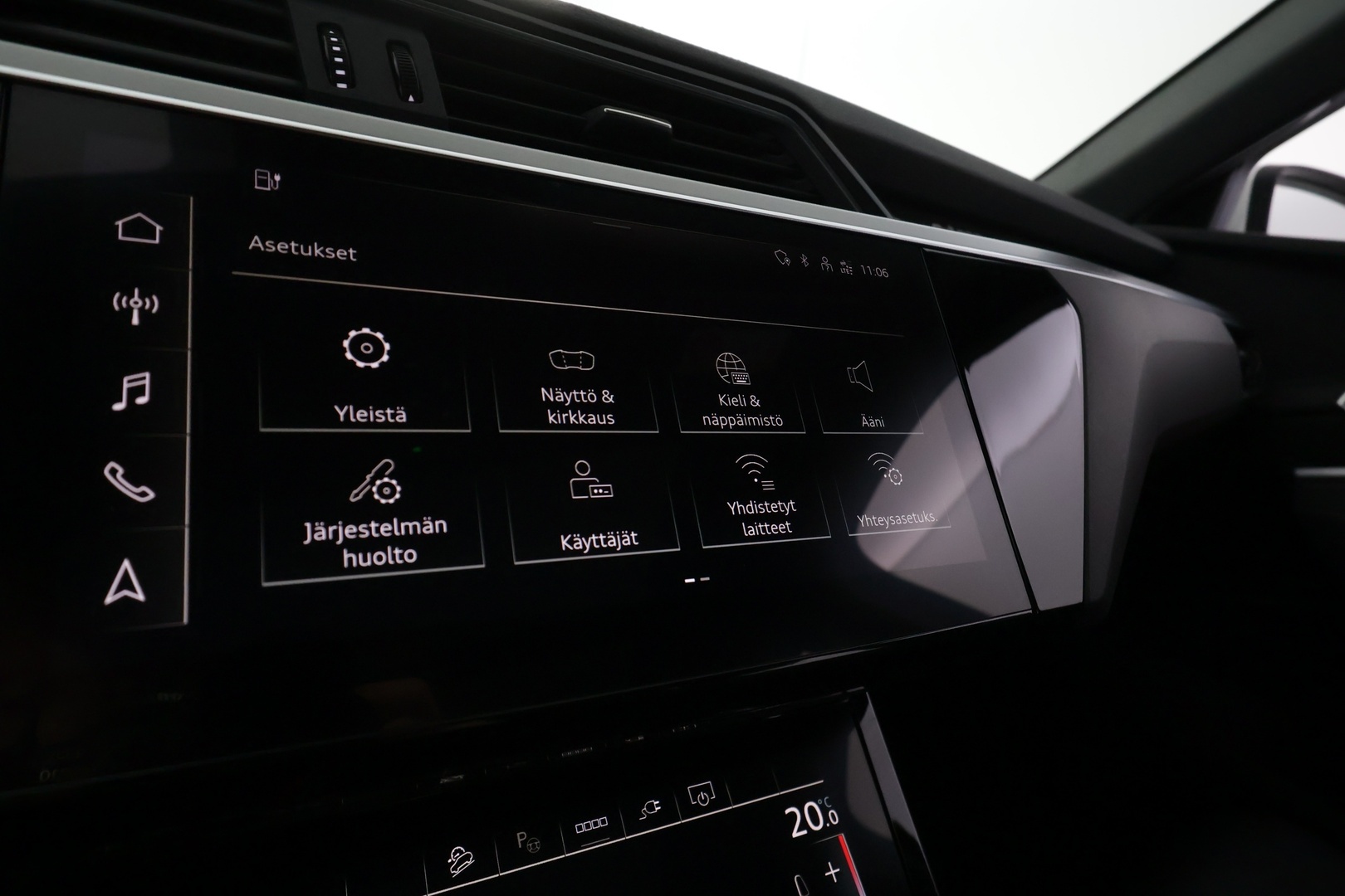 AUDI E-TRON 2021