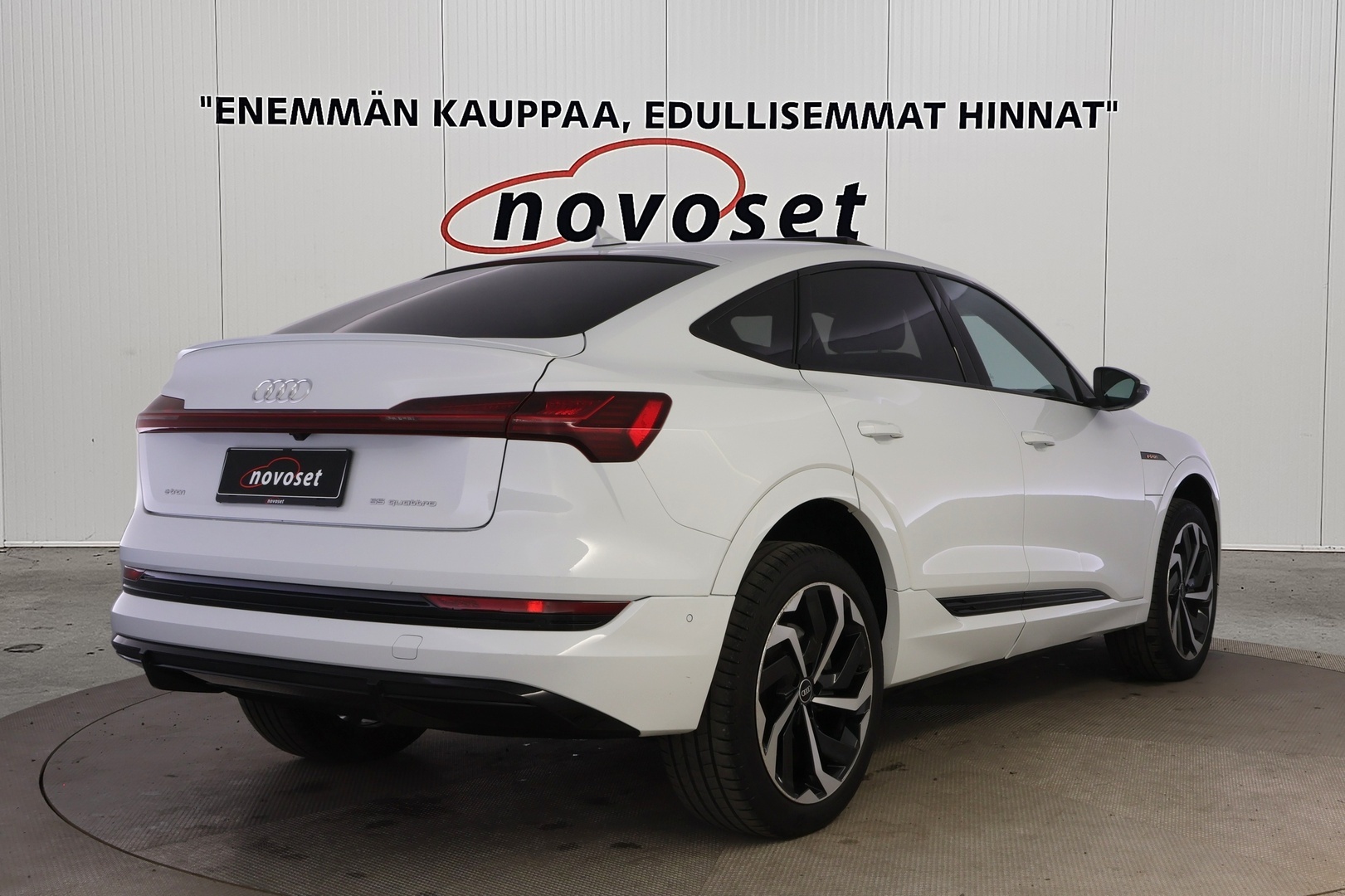 AUDI E-TRON 2021