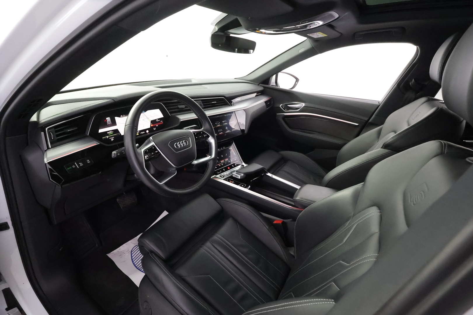 AUDI E-TRON 2021