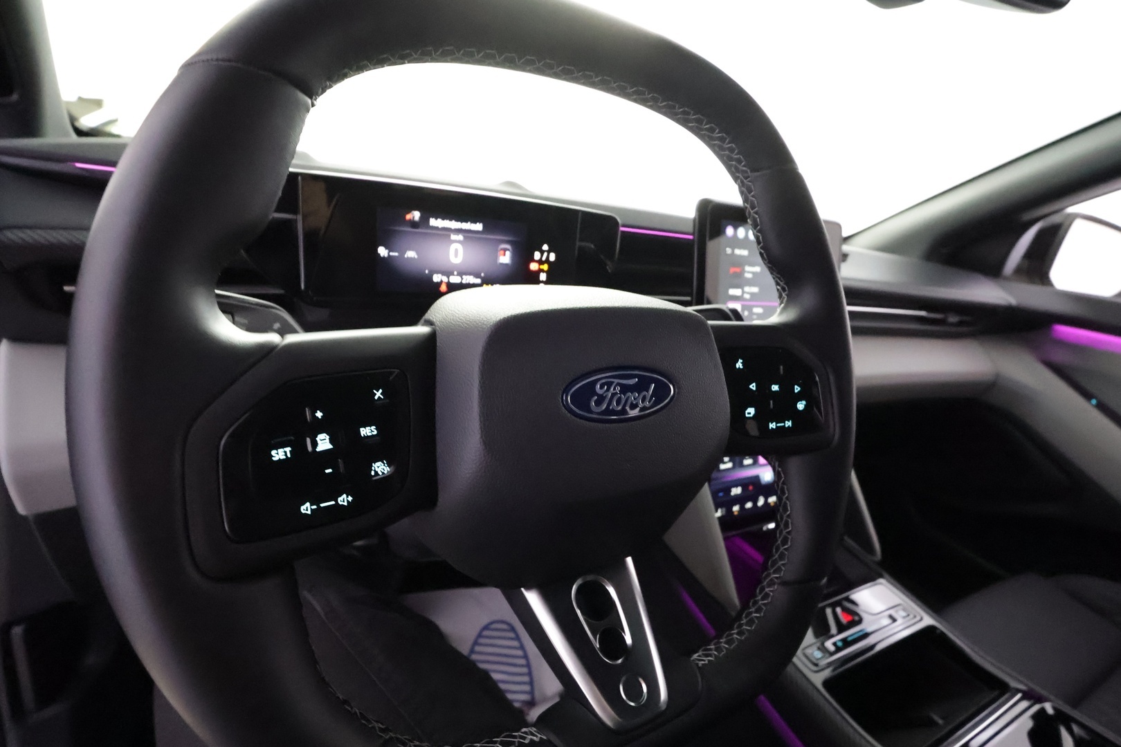 FORD CAPRI 2025