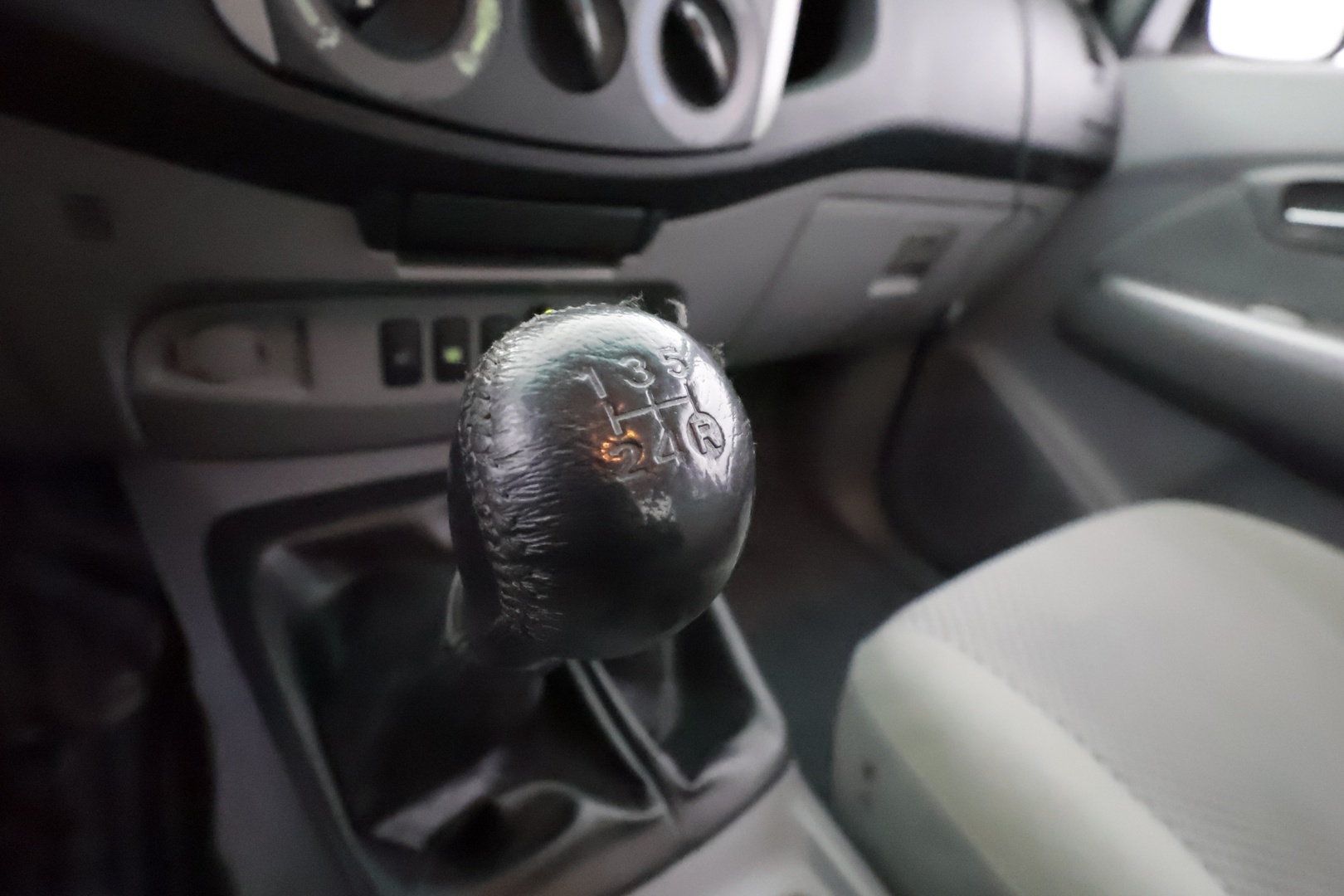 TOYOTA Hilux 2010