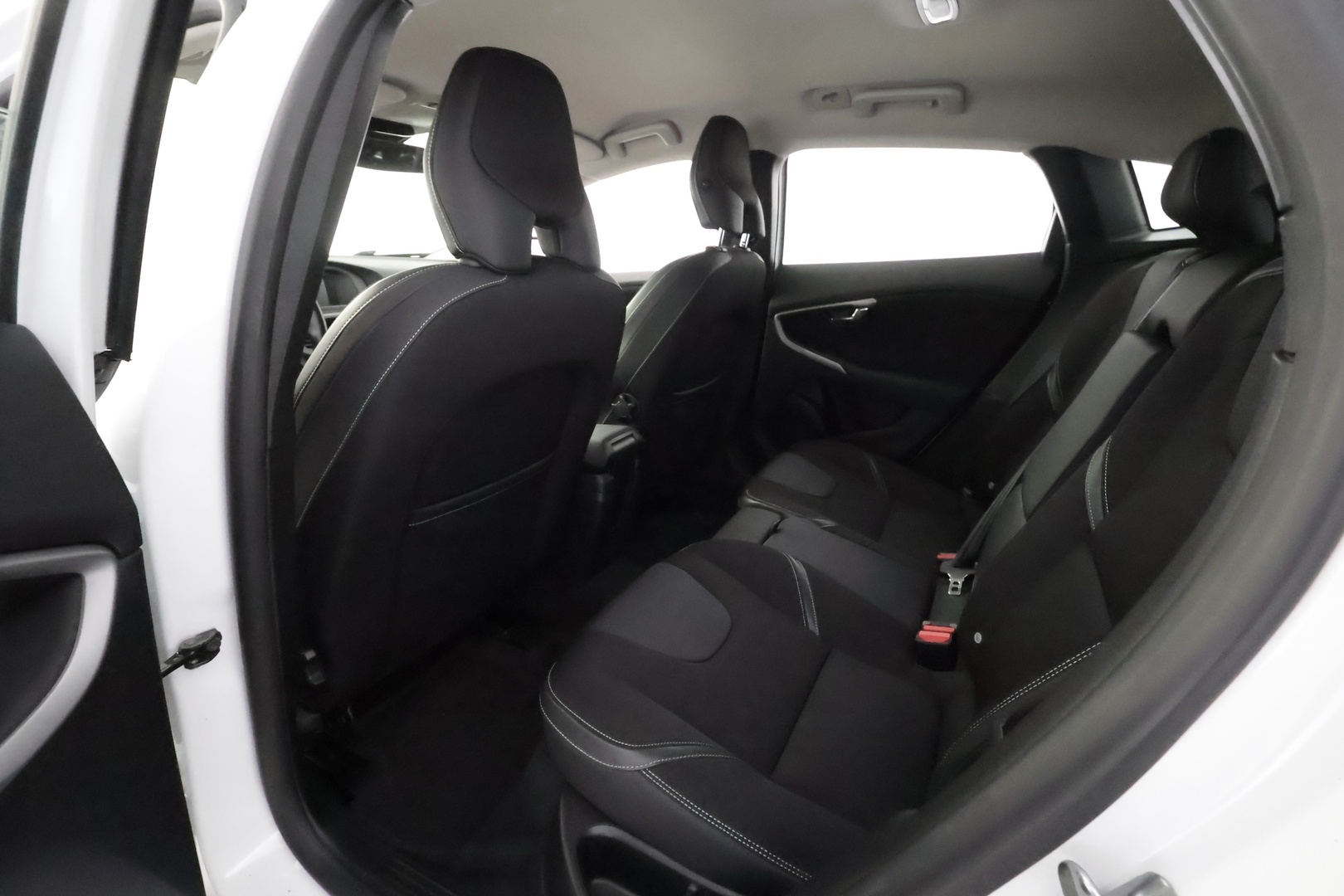 VOLVO V40 2013