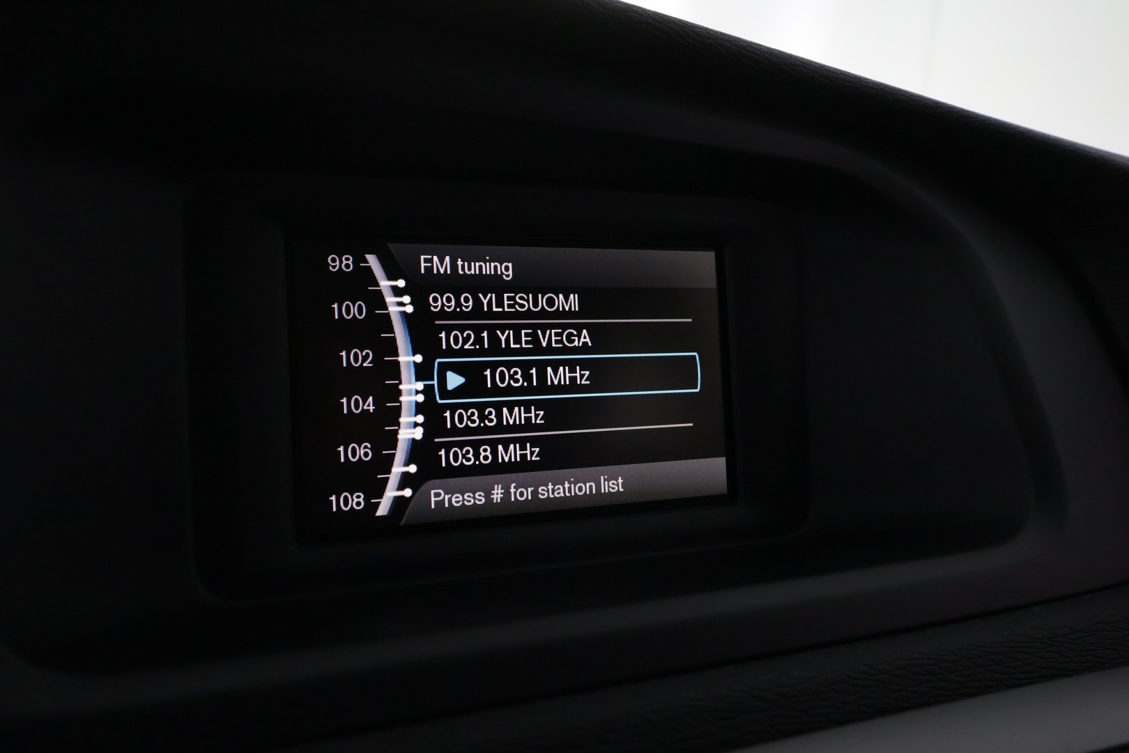 VOLVO V40 2013