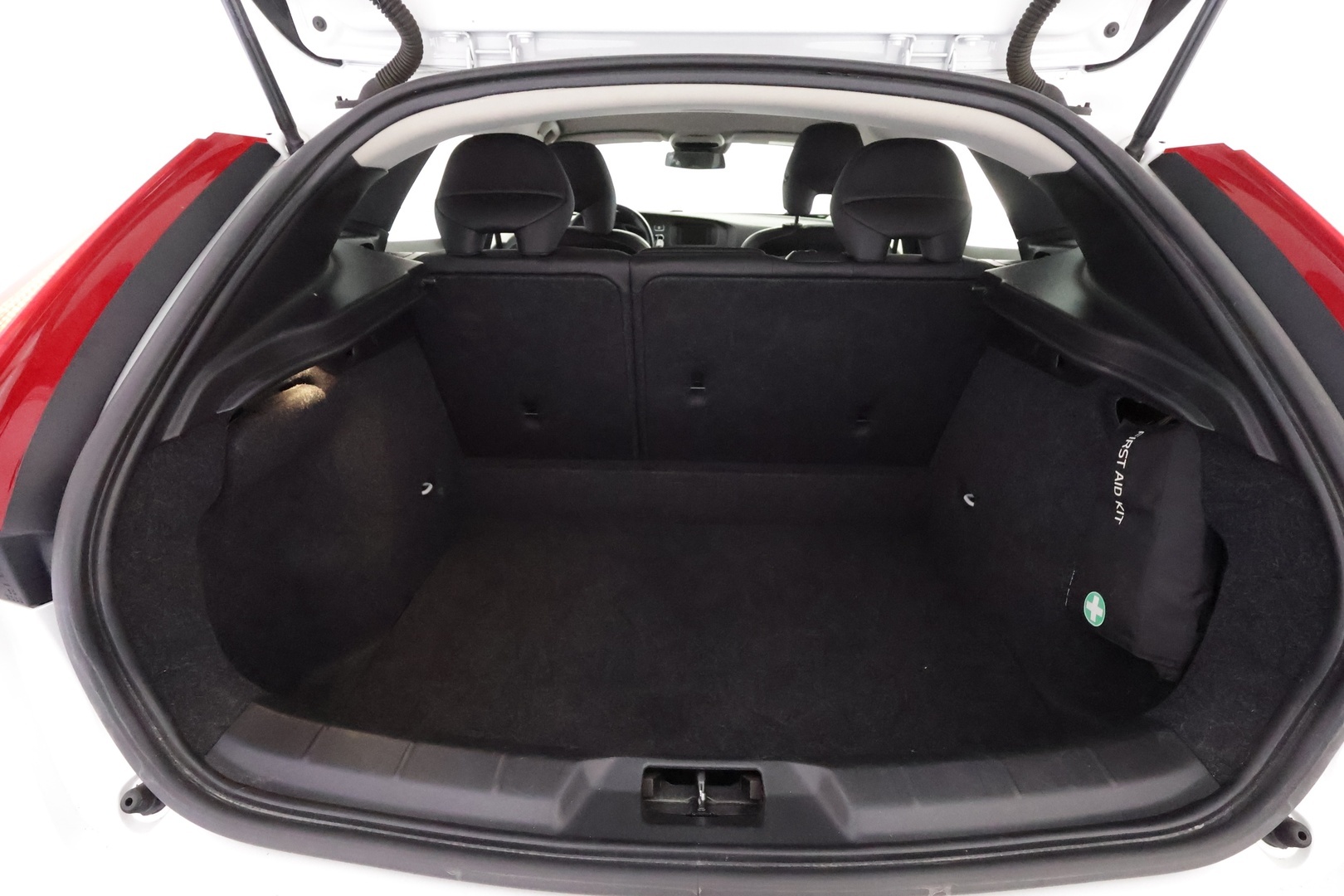 VOLVO V40 2013